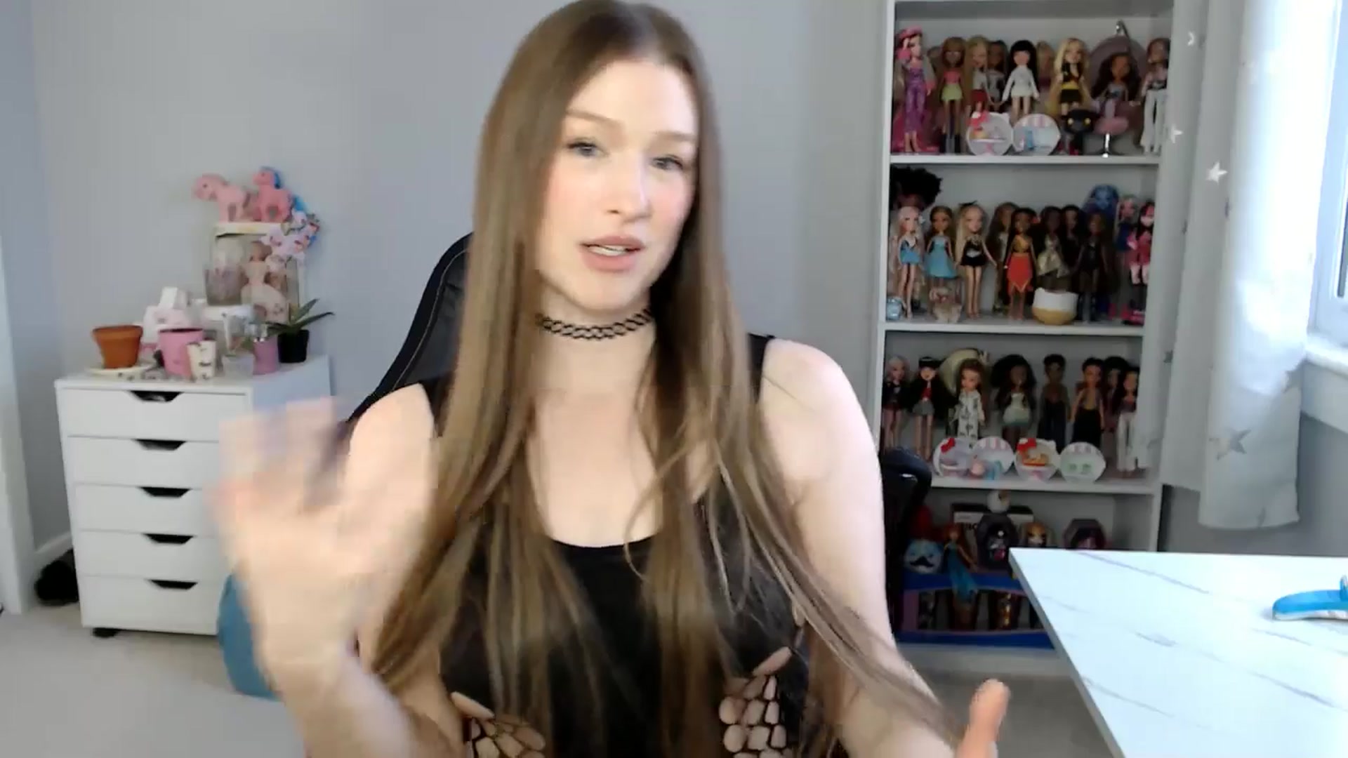 Gallery image thumbnail from GemmaMinx's myfreecams stream on, 01/30/2025, 21:52 image 17 of 20