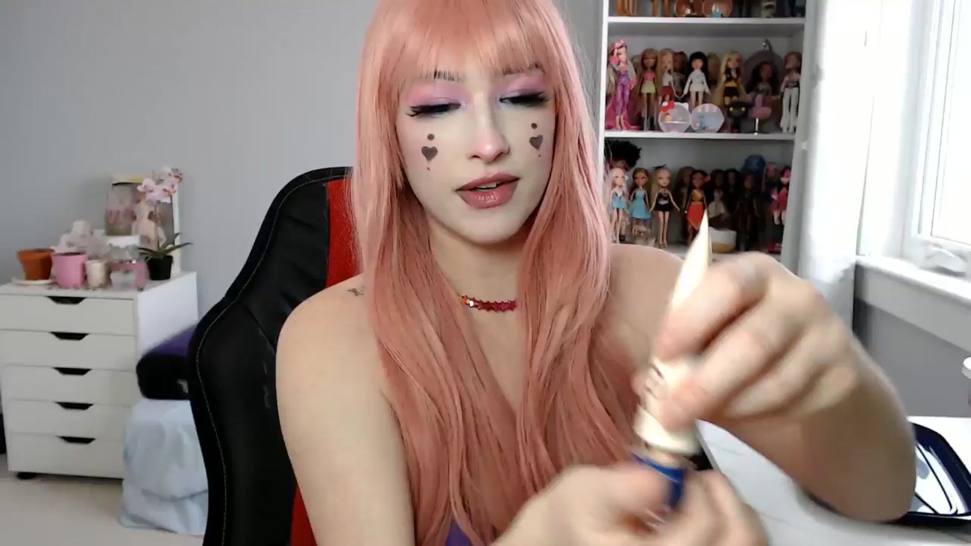 Gallery image thumbnail from GemmaMinx's myfreecams stream on, 02/25/2025, 18:58 image 4 of 20