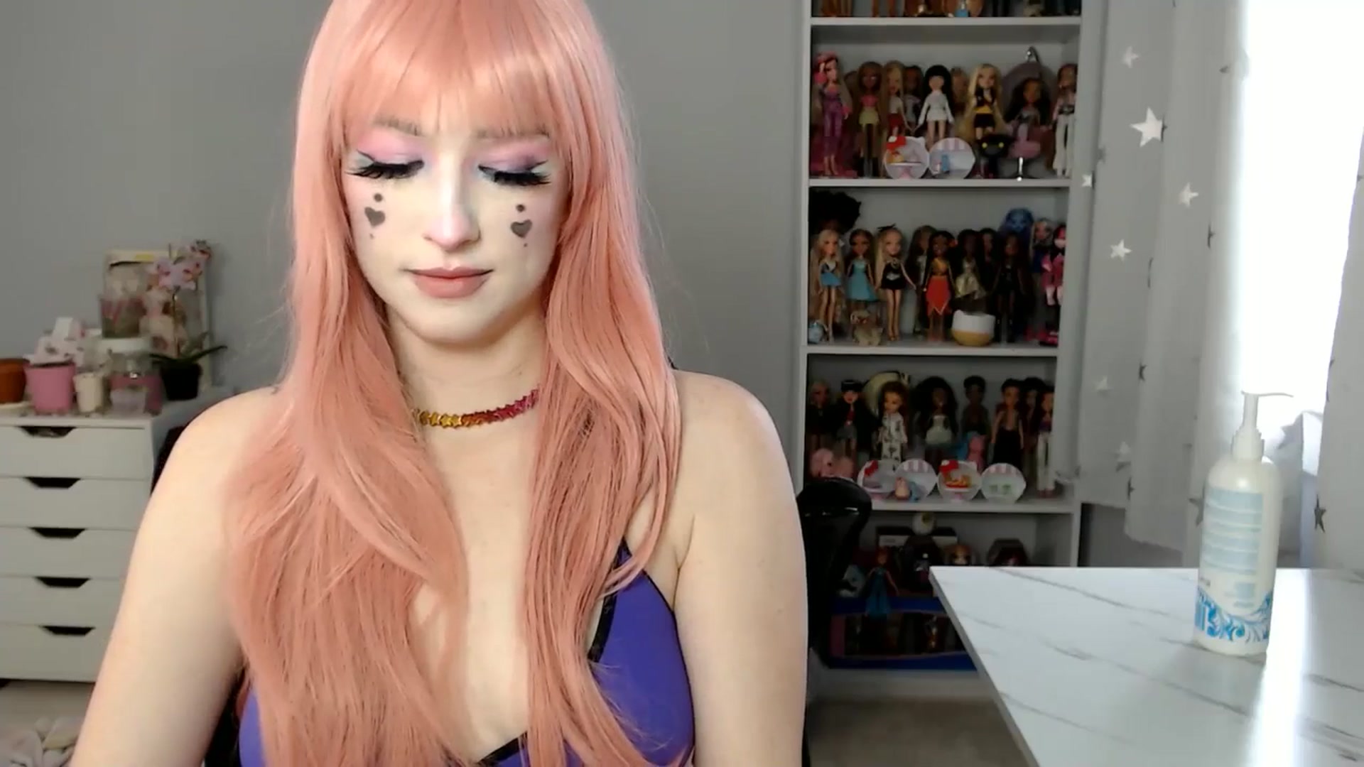 Gallery image thumbnail from GemmaMinx's myfreecams stream on, 02/25/2025, 19:42 image 18 of 20