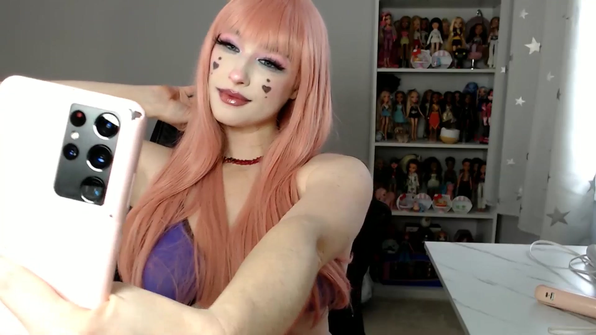 Gallery image thumbnail from GemmaMinx's myfreecams stream on, 02/25/2025, 20:59 image 12 of 20