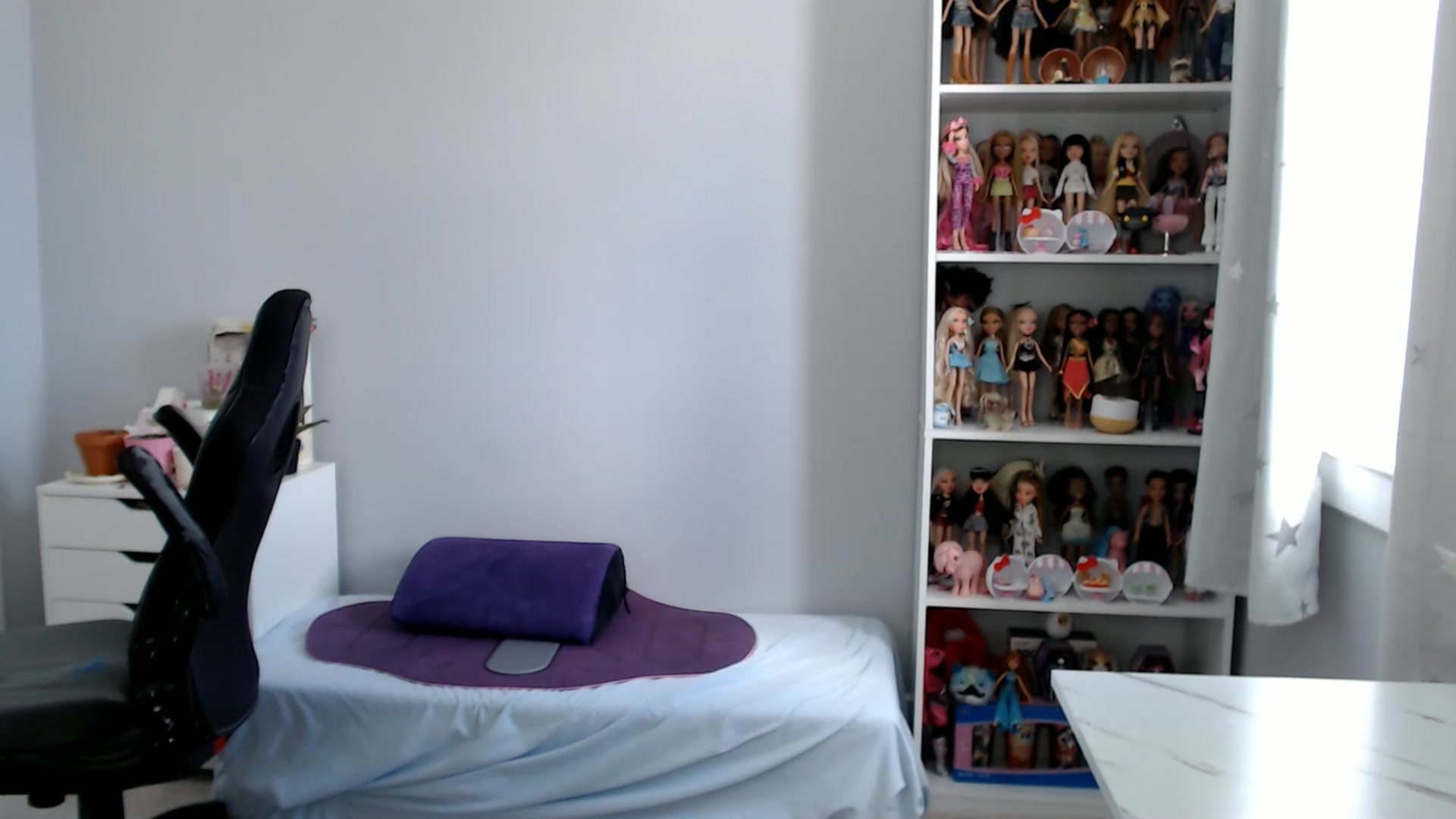 Gallery image thumbnail from GemmaMinx's myfreecams stream on, 02/26/2025, 17:41 image 10 of 20