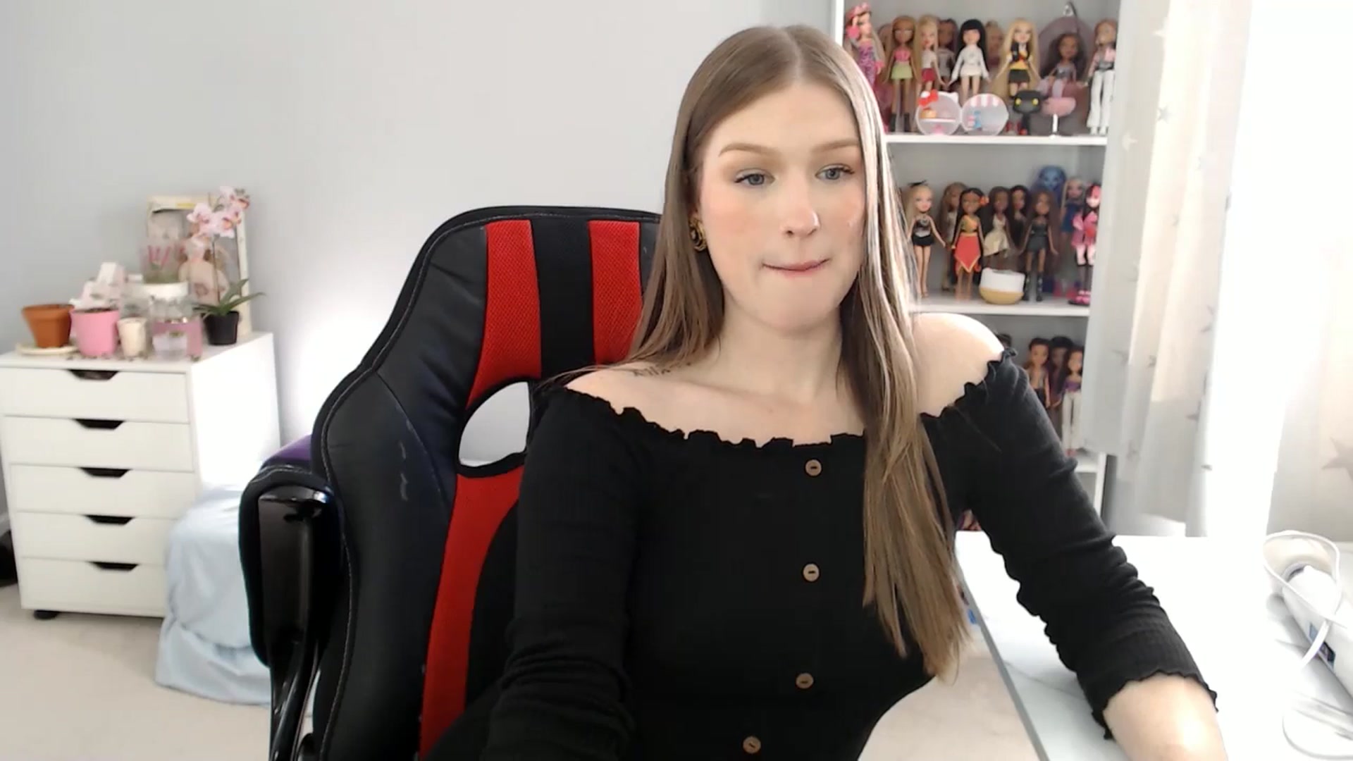 Gallery image thumbnail from GemmaMinx's myfreecams stream on, 02/26/2025, 20:48 image 11 of 20