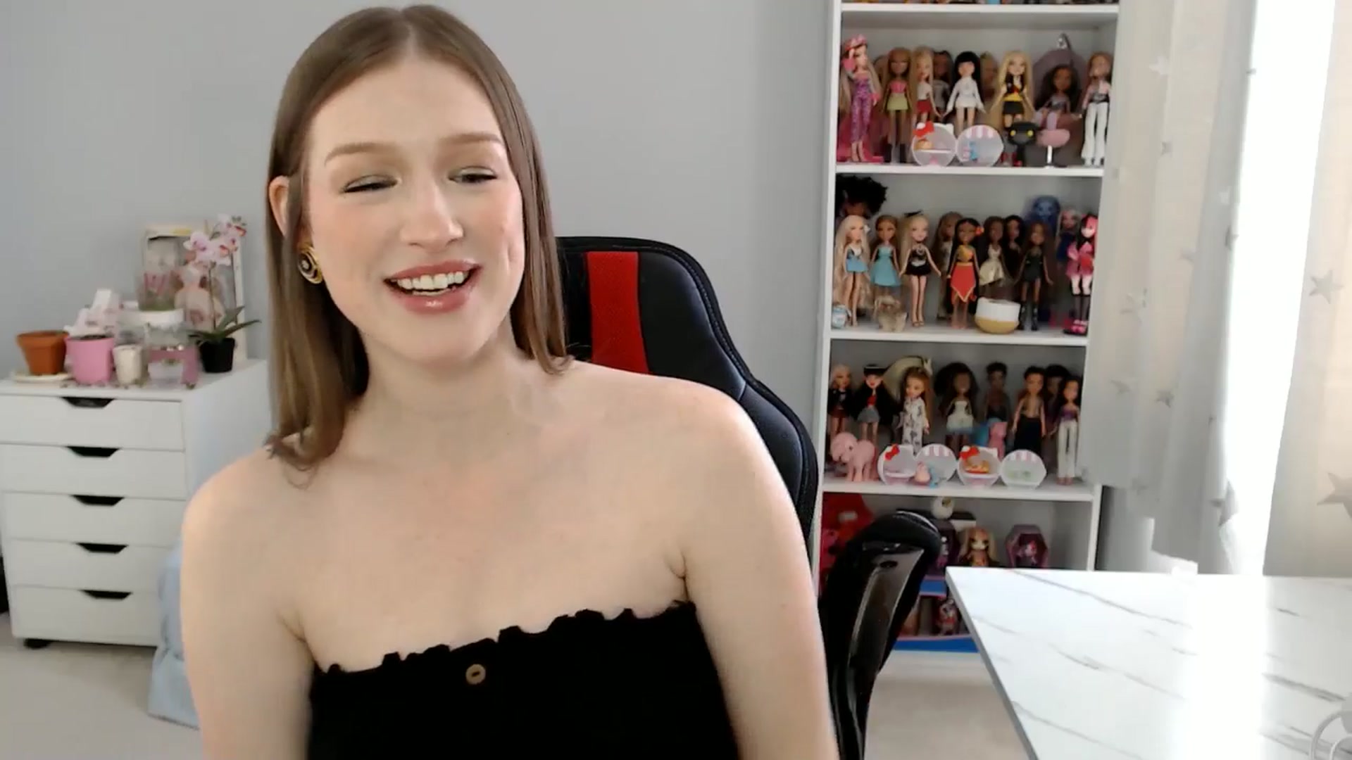 Gallery image thumbnail from GemmaMinx's myfreecams stream on, 02/26/2025, 20:48 image 4 of 20