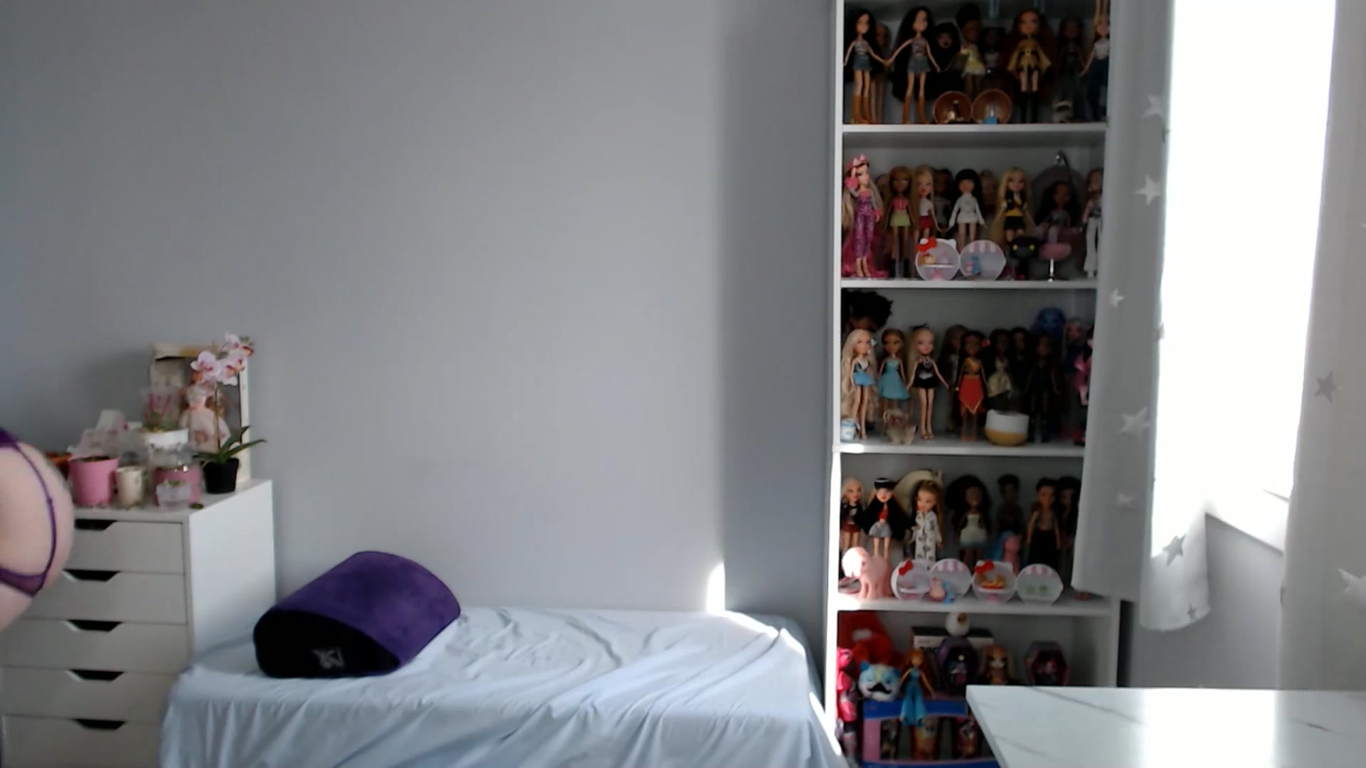 Gallery image thumbnail from GemmaMinx's myfreecams stream on, 02/28/2025, 18:09 image 15 of 20