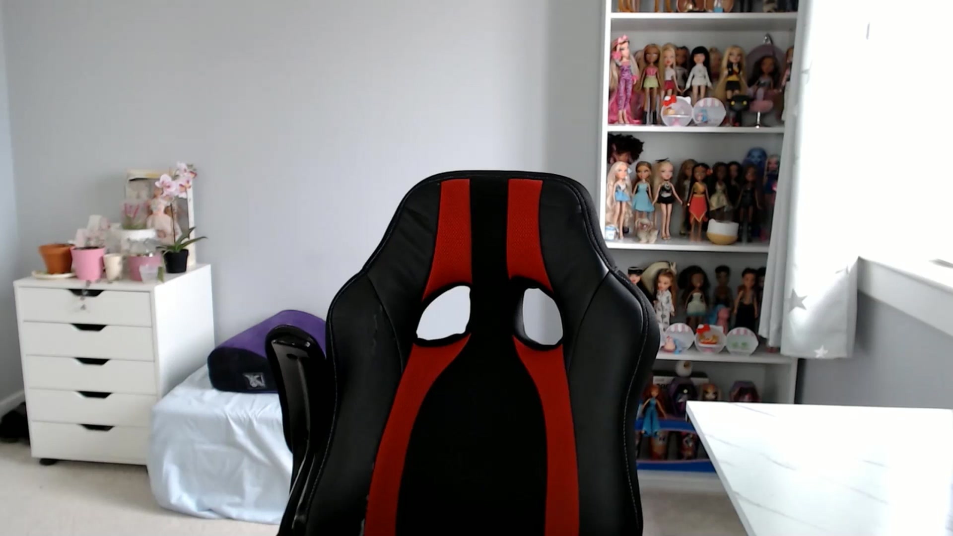 Gallery image thumbnail from GemmaMinx's myfreecams stream on, 03/12/2025, 18:11 image 17 of 20