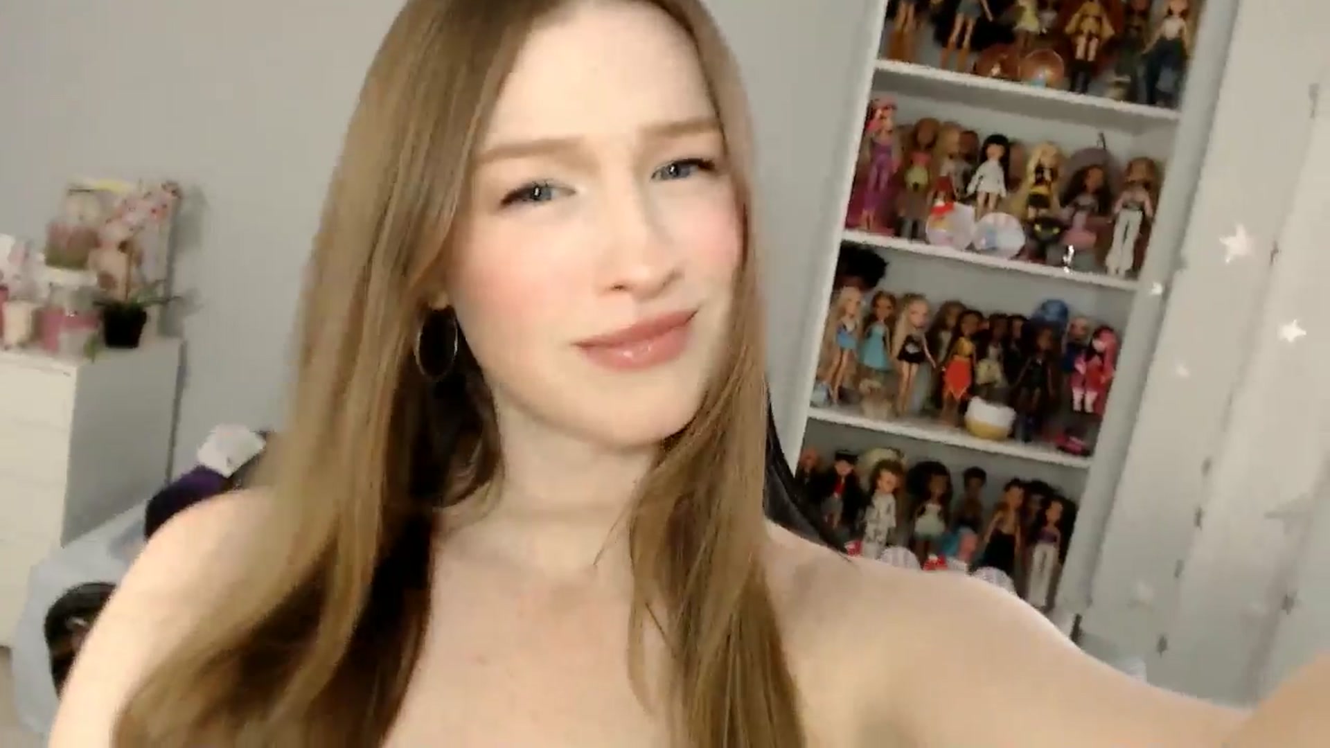 Gallery image thumbnail from GemmaMinx's myfreecams stream on, 03/12/2025, 20:26 image 17 of 20