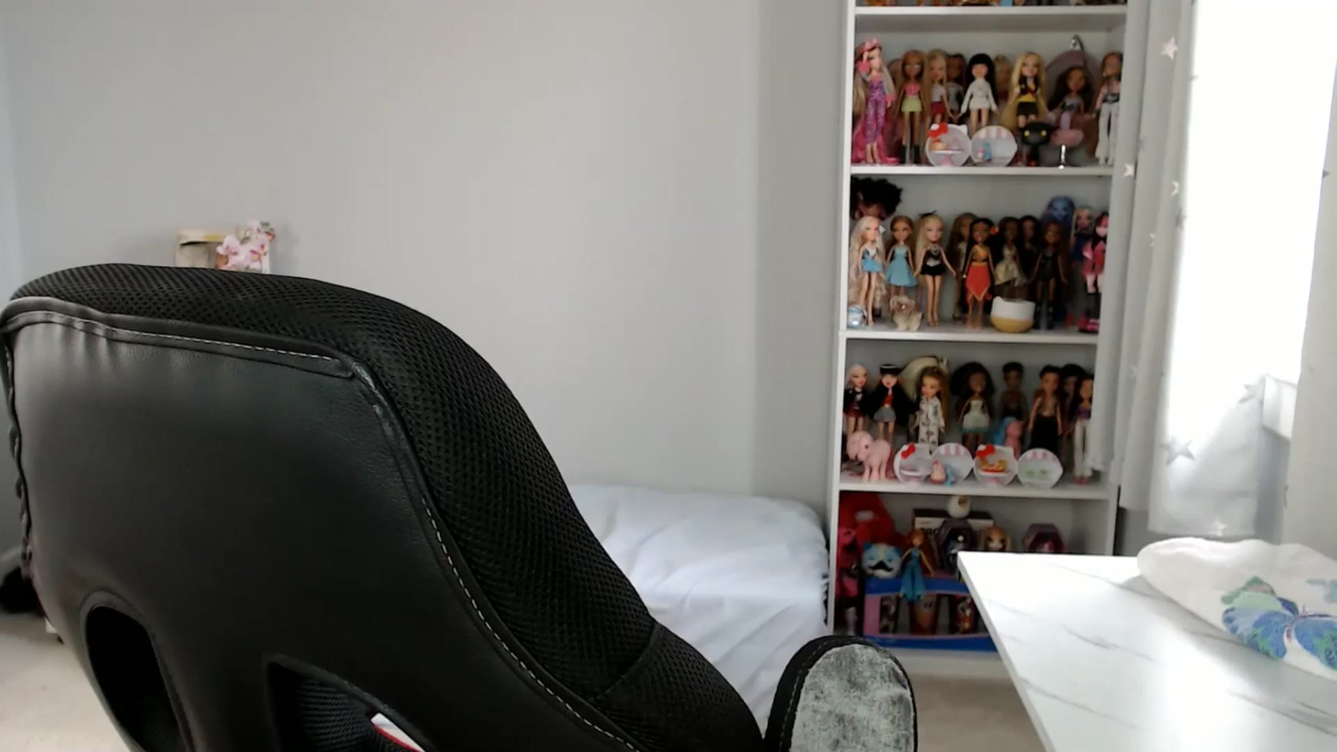 Gallery image thumbnail from GemmaMinx's myfreecams stream on, 03/12/2025, 21:00 image 5 of 20