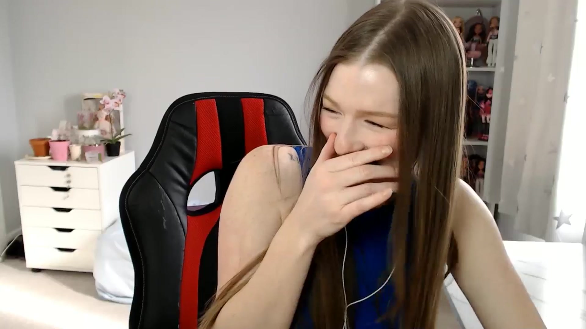 Gallery image thumbnail from GemmaMinx's myfreecams stream on, 03/13/2025, 20:02 image 18 of 20
