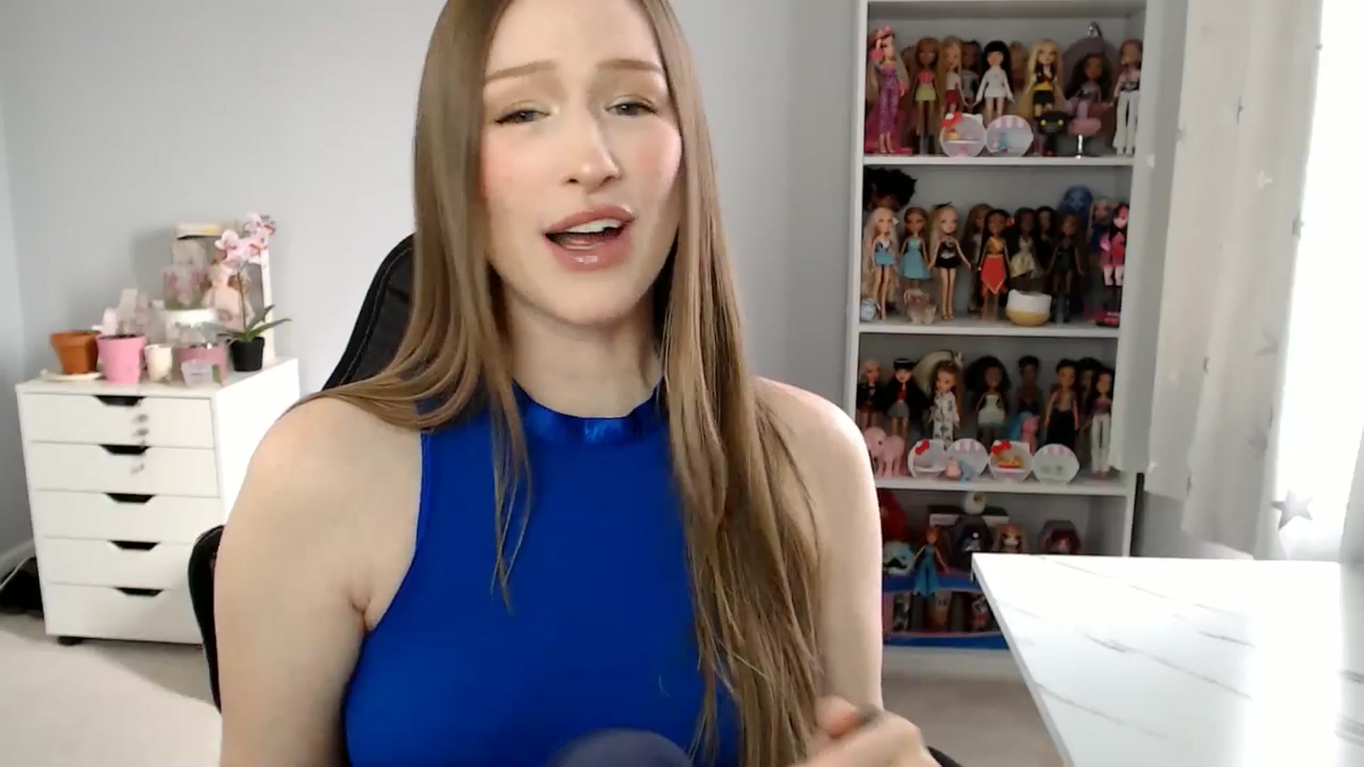 Gallery image thumbnail from GemmaMinx's myfreecams stream on, 03/13/2025, 20:02 image 4 of 20