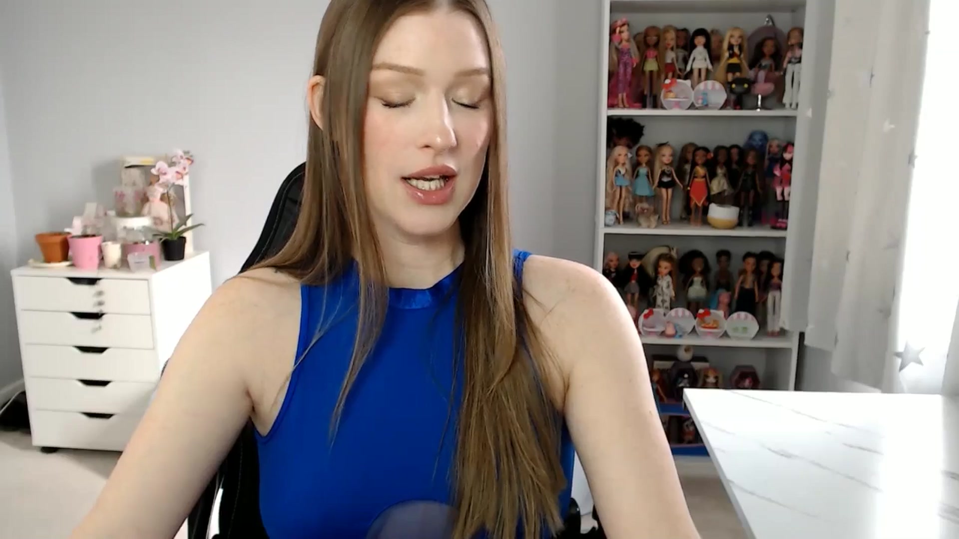 Gallery image thumbnail from GemmaMinx's myfreecams stream on, 03/13/2025, 20:02 image 6 of 20