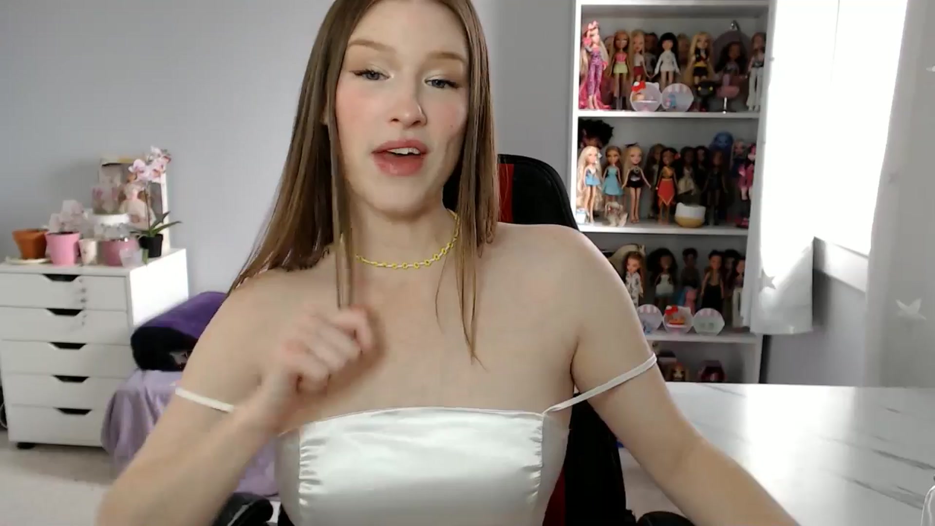 Gallery image thumbnail from GemmaMinx's myfreecams stream on, 03/15/2025, 18:42 image 20 of 20