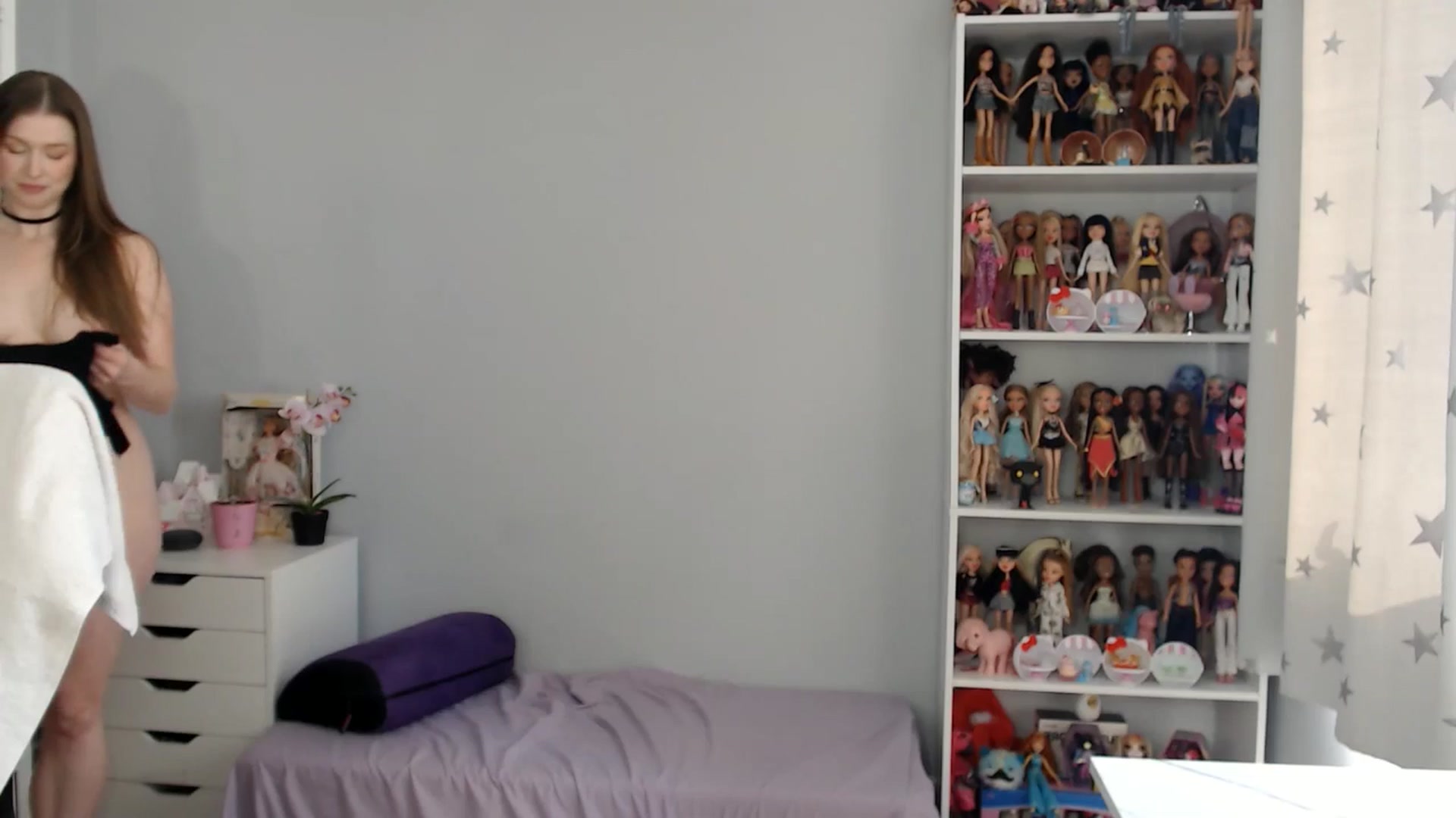 Gallery image thumbnail from GemmaMinx's myfreecams stream on, 03/24/2025, 20:18 image 3 of 20