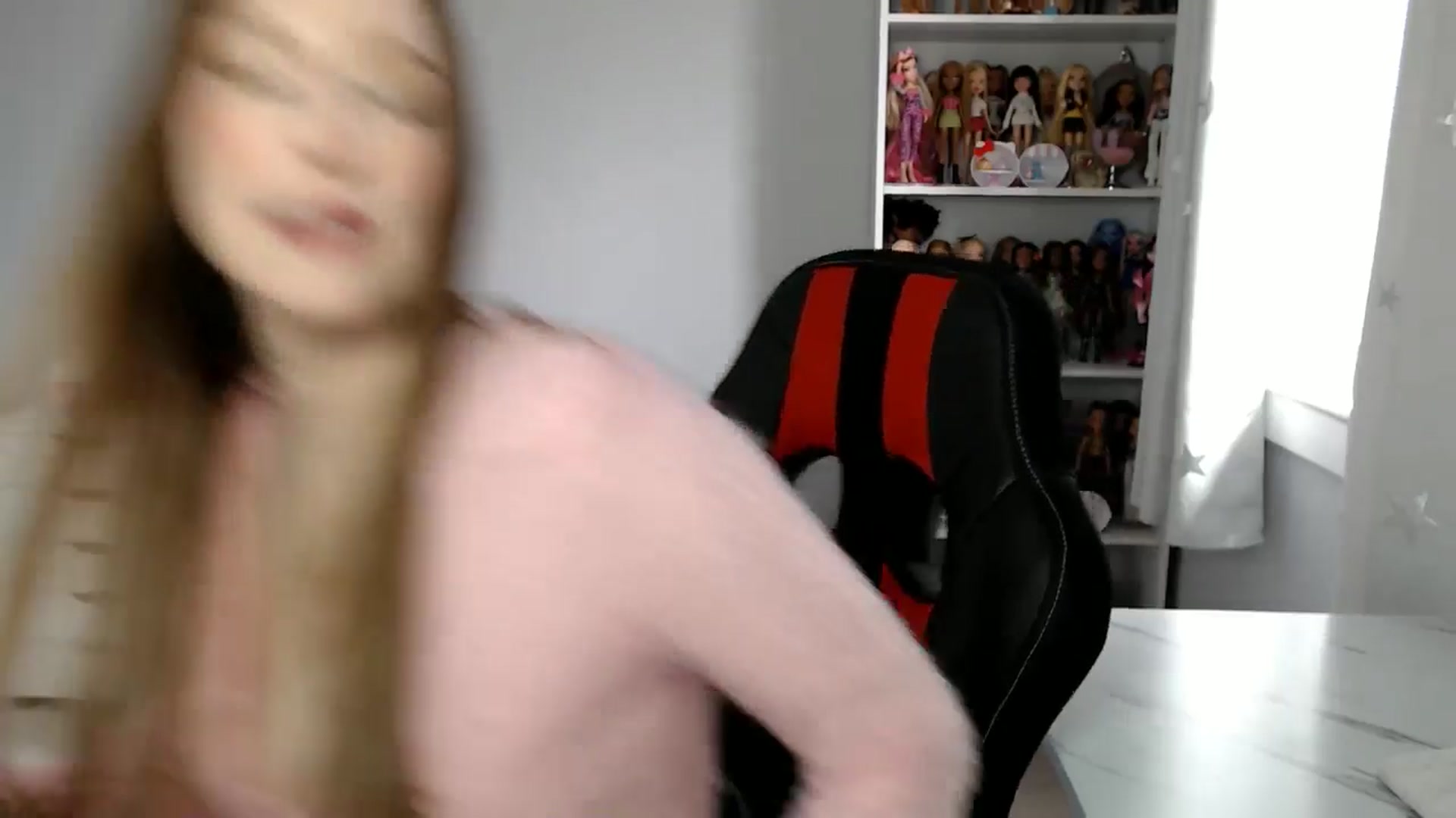 Gallery image thumbnail from GemmaMinx's myfreecams stream on, 03/25/2025, 18:44 image 16 of 20