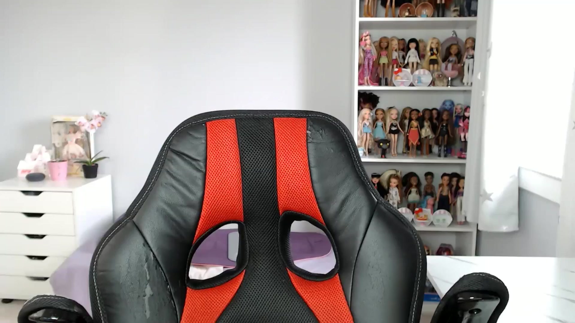 Gallery image thumbnail from GemmaMinx's myfreecams stream on, 03/25/2025, 21:23 image 11 of 20