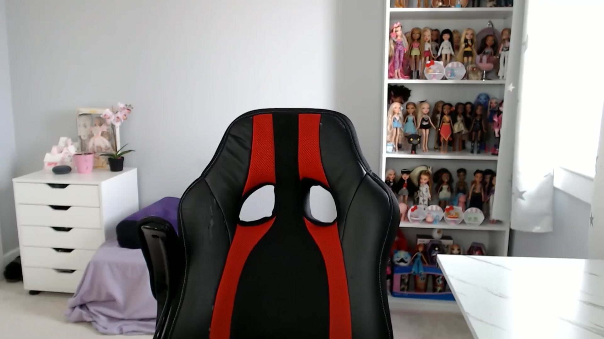 Gallery image thumbnail from GemmaMinx's myfreecams stream on, 03/26/2025, 19:20 image 6 of 20