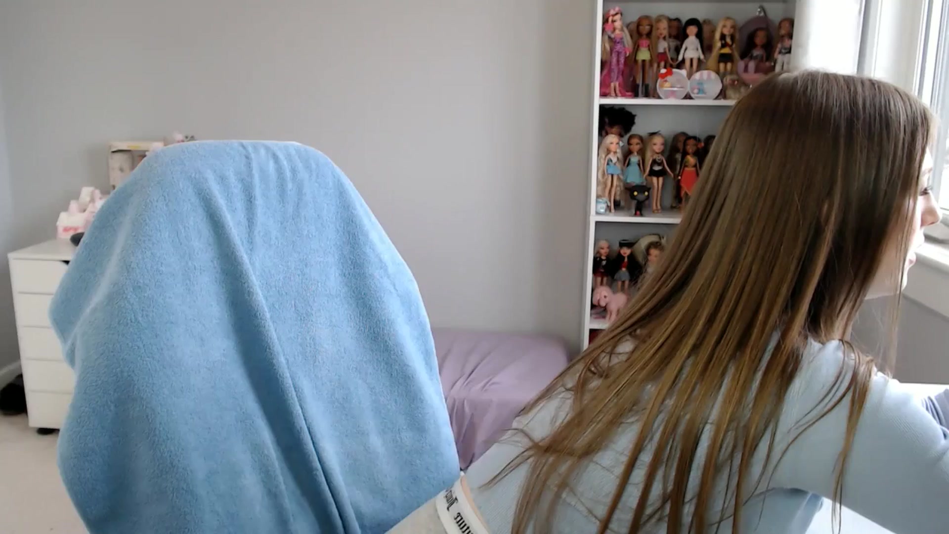 Gallery image thumbnail from GemmaMinx's myfreecams stream on, 03/29/2025, 20:27 image 2 of 20
