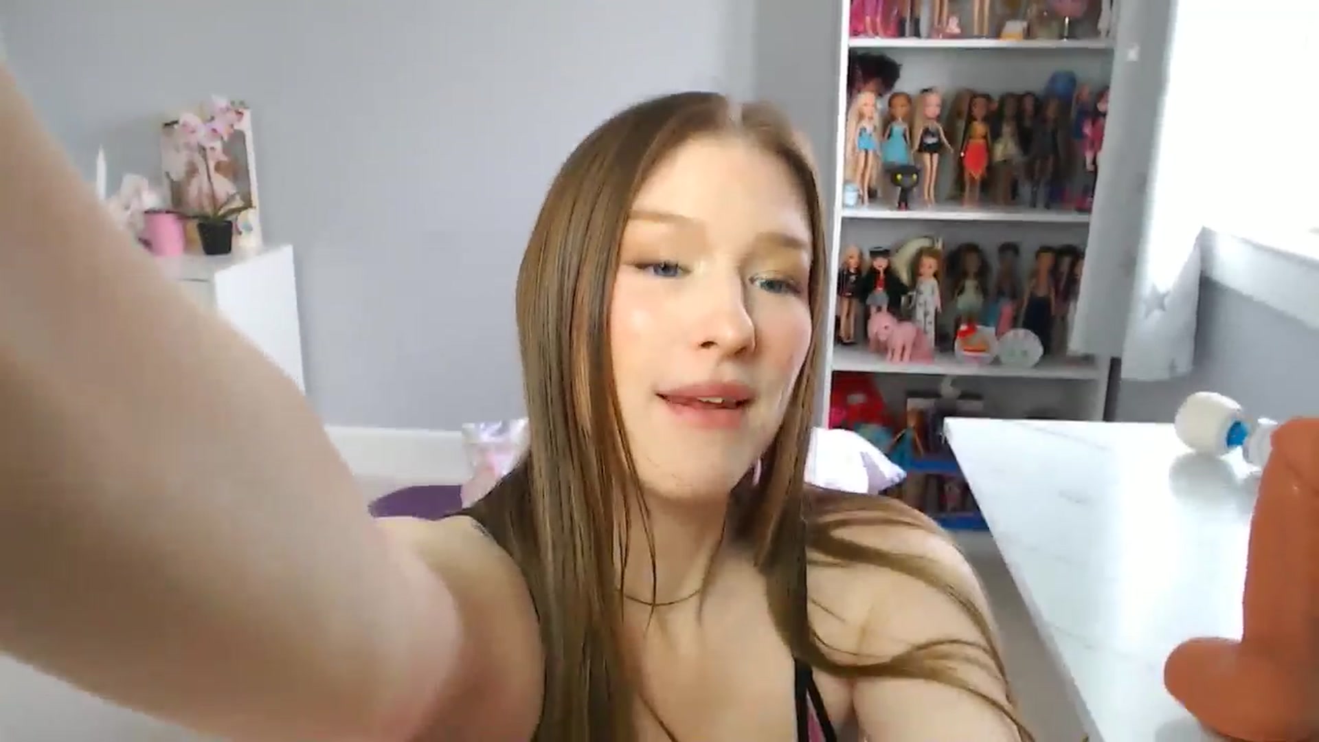 Gallery image thumbnail from GemmaMinx's myfreecams stream on, 04/24/2025, 15:50 image 19 of 20