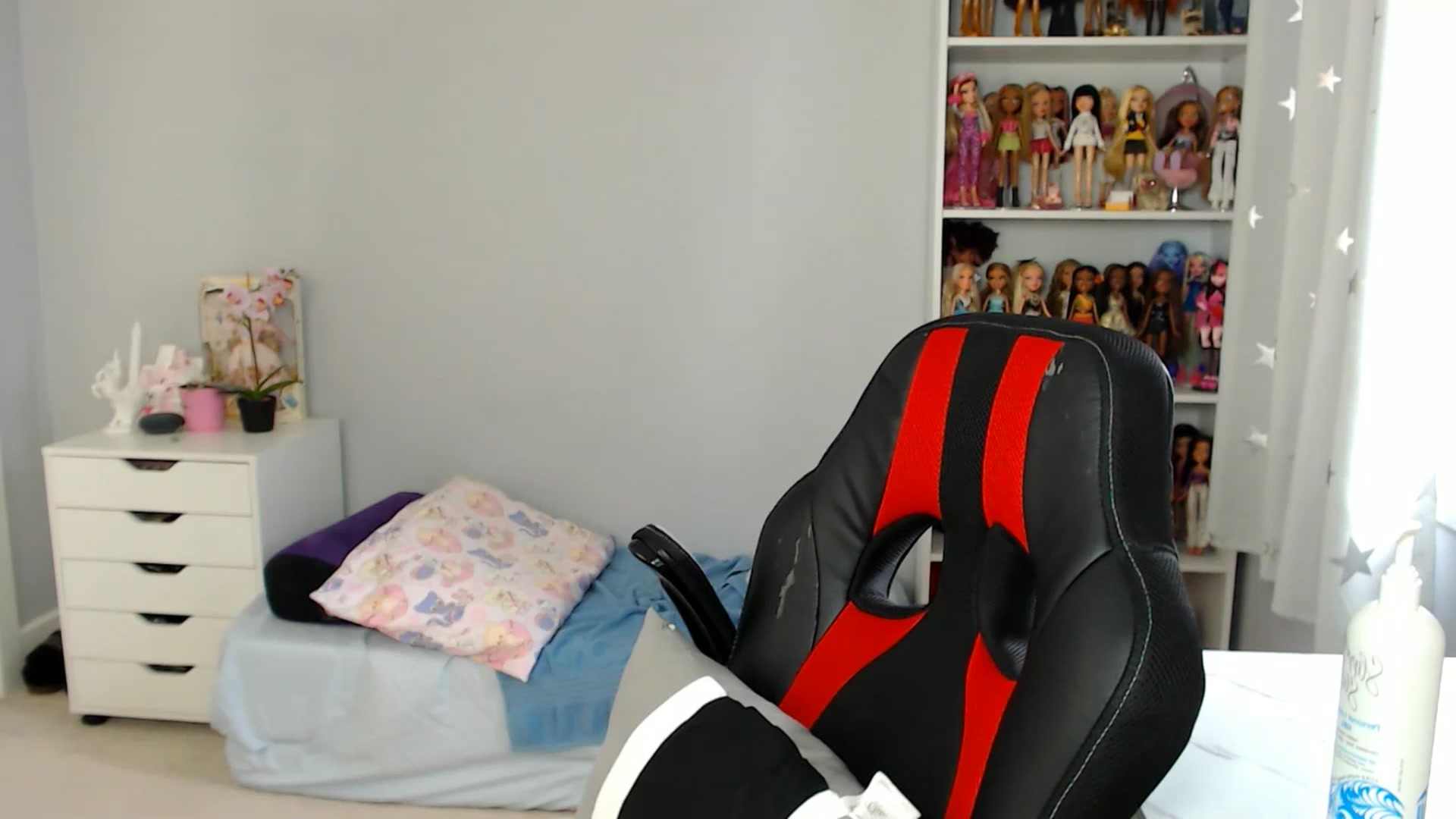 Gallery image thumbnail from GemmaMinx's myfreecams stream on, 04/24/2025, 17:45 image 20 of 20