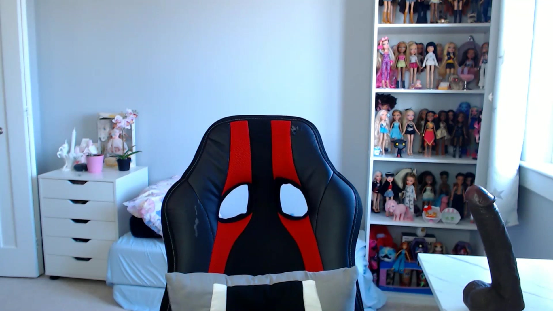 Gallery image thumbnail from GemmaMinx's myfreecams stream on, 04/27/2025, 17:05 image 16 of 20