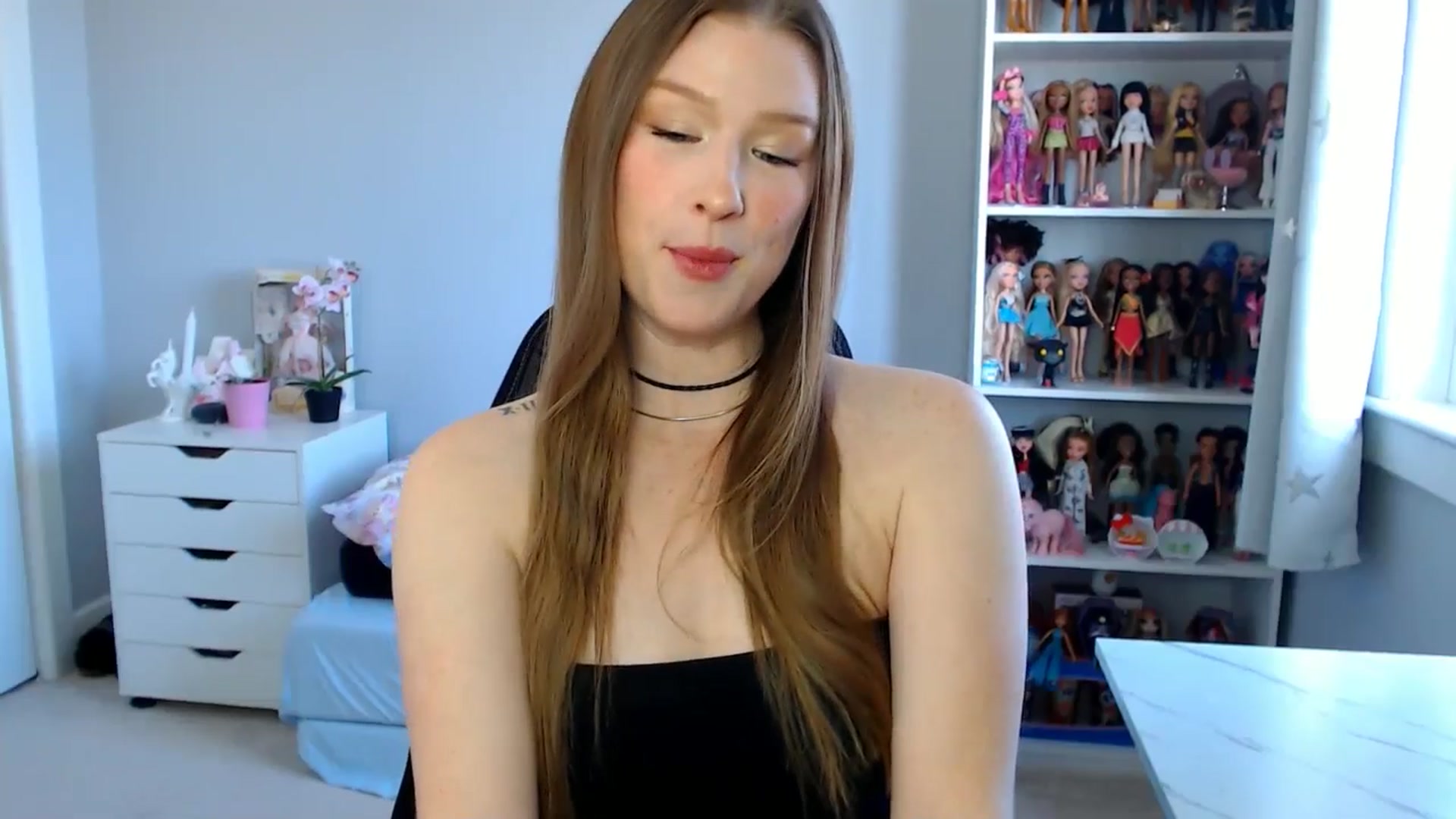 Gallery image thumbnail from GemmaMinx's myfreecams stream on, 04/27/2025, 17:05 image 5 of 20