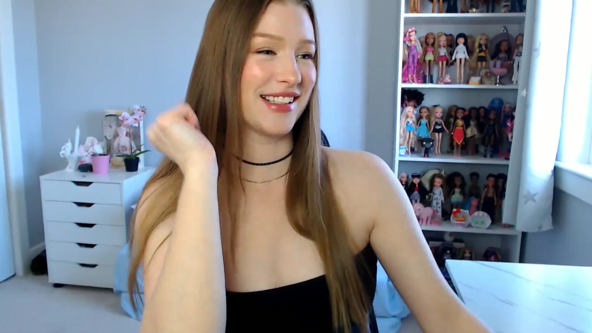 Gallery image thumbnail from GemmaMinx's myfreecams stream on, 04/27/2025, 17:05 image 6 of 20