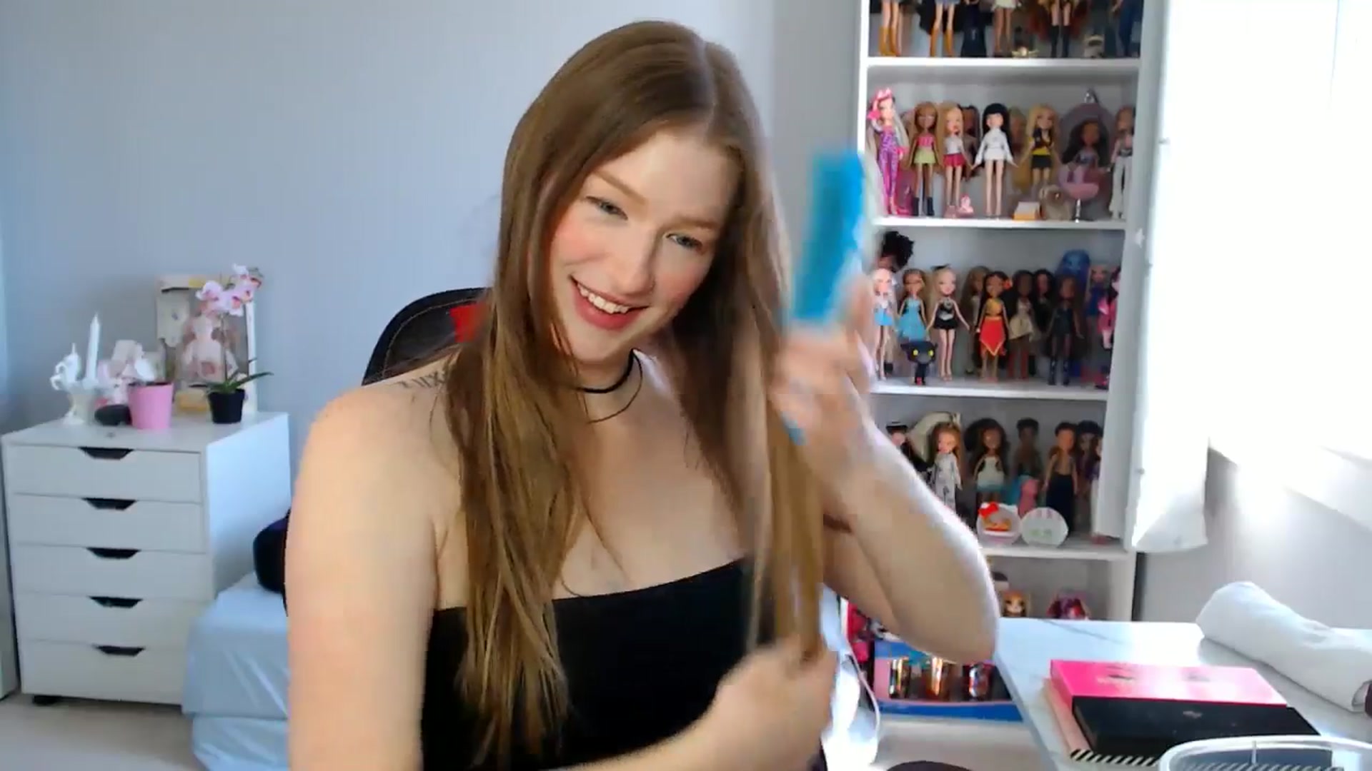 Gallery image thumbnail from GemmaMinx's myfreecams stream on, 04/27/2025, 19:21 image 9 of 20