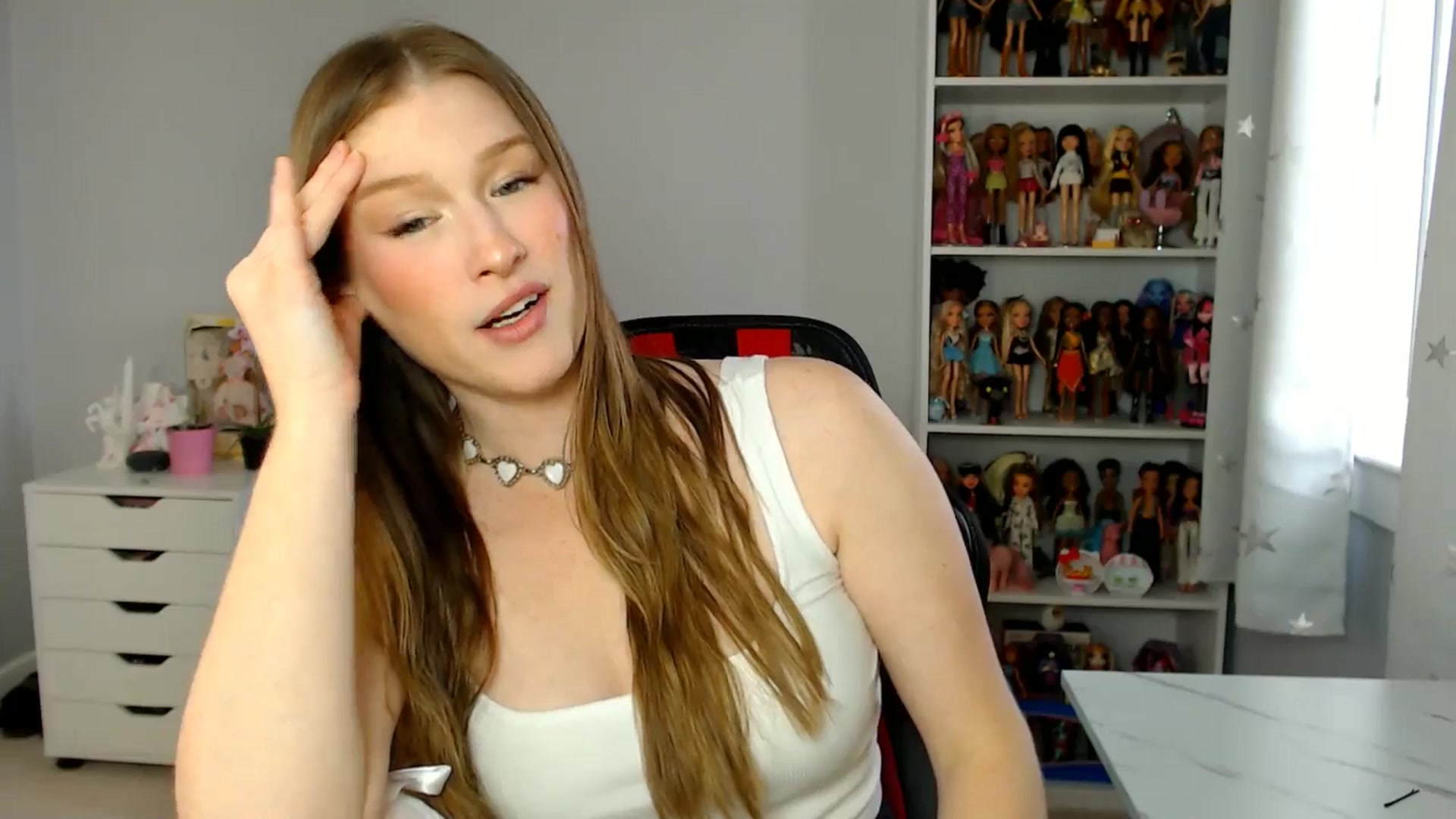 Gallery image thumbnail from GemmaMinx's myfreecams stream on, 04/29/2025, 19:37 image 6 of 20