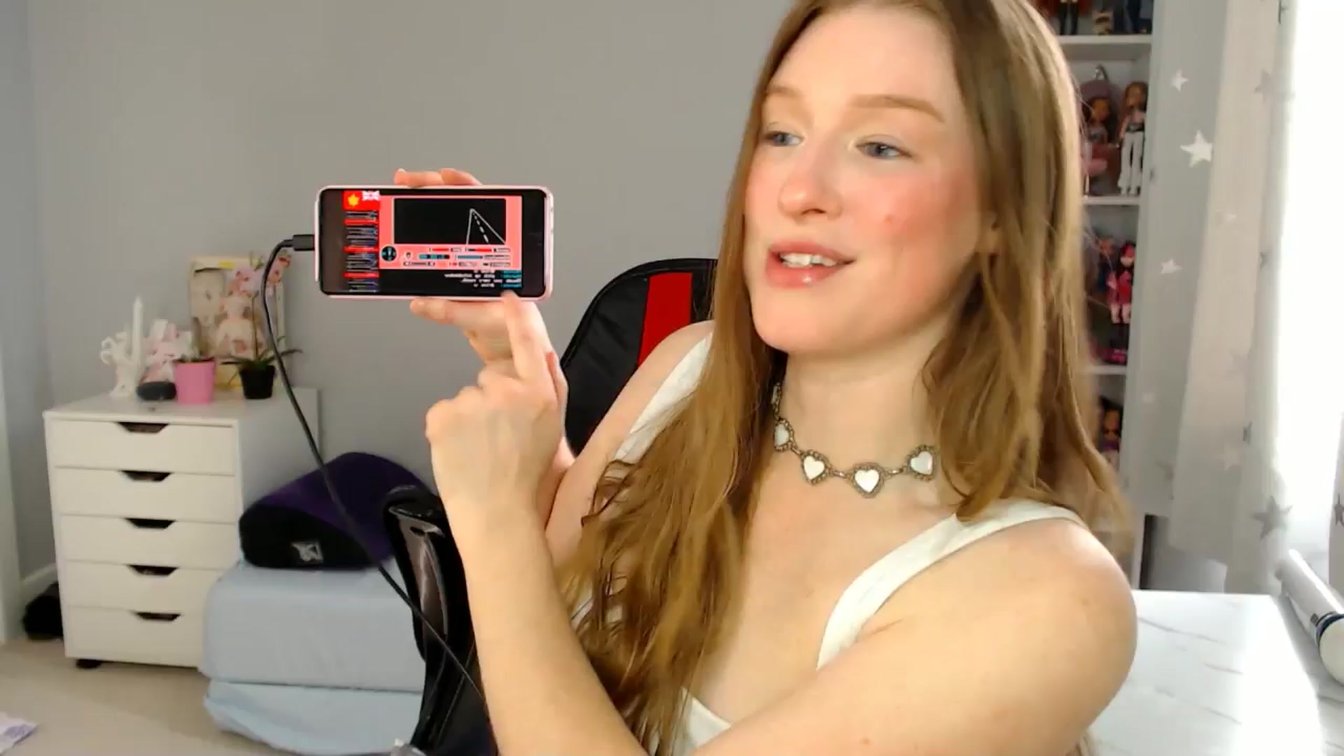 Gallery image thumbnail from GemmaMinx's myfreecams stream on, 04/29/2025, 20:34 image 18 of 20