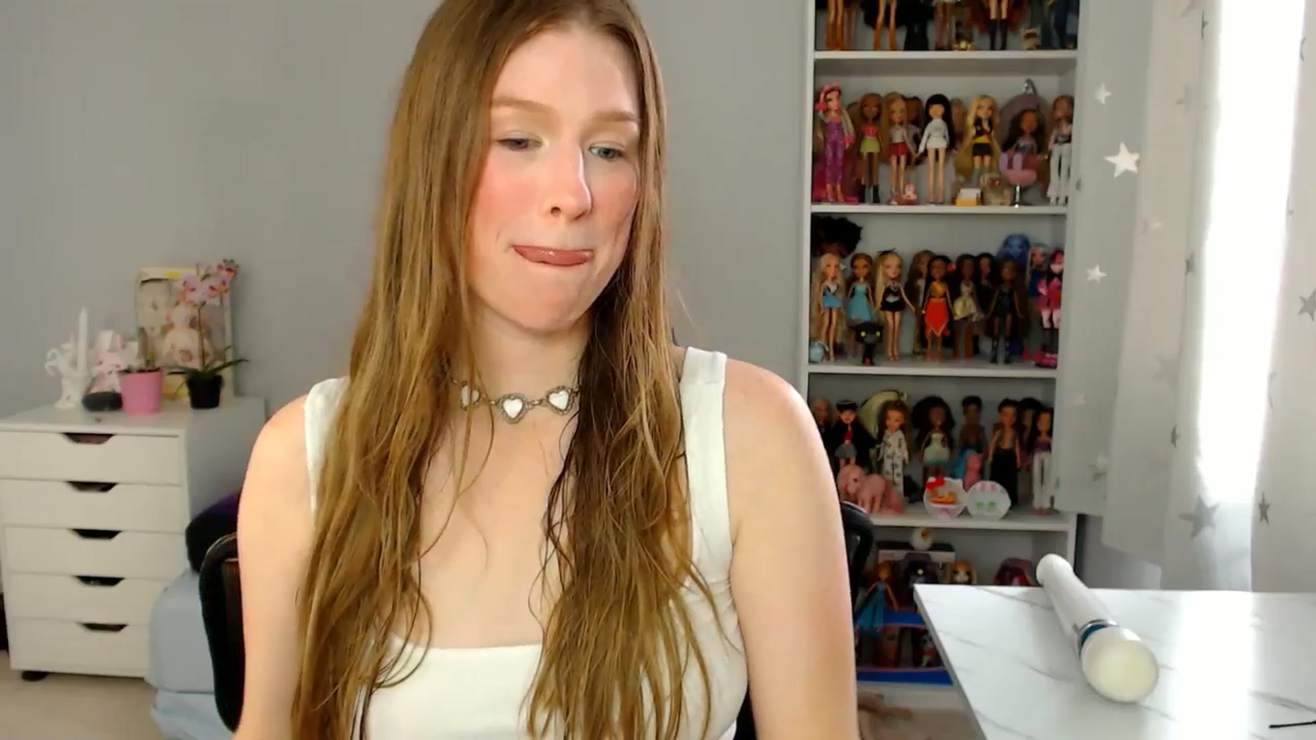 Gallery image thumbnail from GemmaMinx's myfreecams stream on, 04/29/2025, 20:34 image 9 of 20
