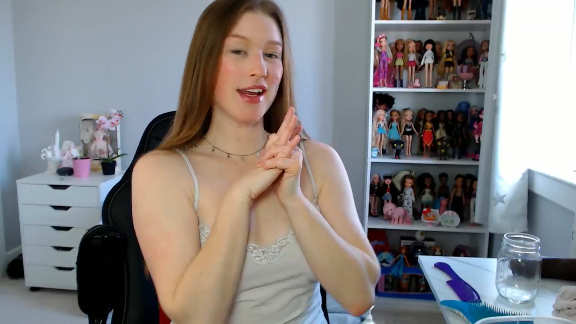 Gallery image thumbnail from GemmaMinx's myfreecams stream on, 04/30/2025, 17:59 image 17 of 20