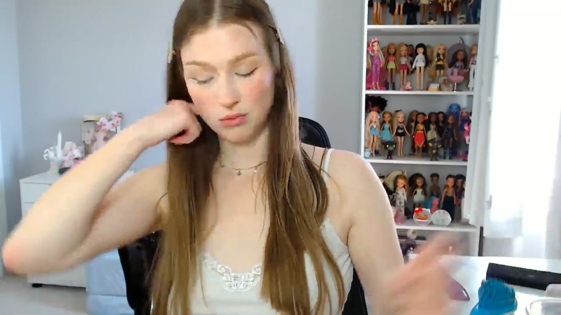 Gallery image thumbnail from GemmaMinx's myfreecams stream on, 04/30/2025, 19:50 image 5 of 20