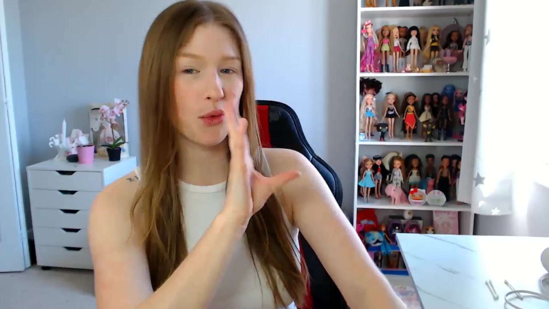 Gallery image thumbnail from GemmaMinx's myfreecams stream on, 05/26/2025, 18:57 image 13 of 20