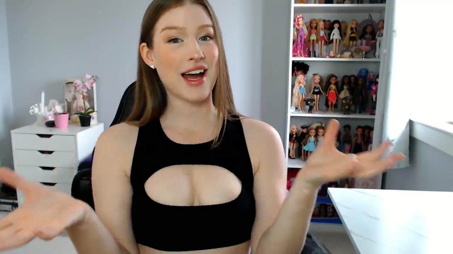 Gallery image thumbnail from GemmaMinx's myfreecams stream on, 05/29/2025, 18:04 image 9 of 20