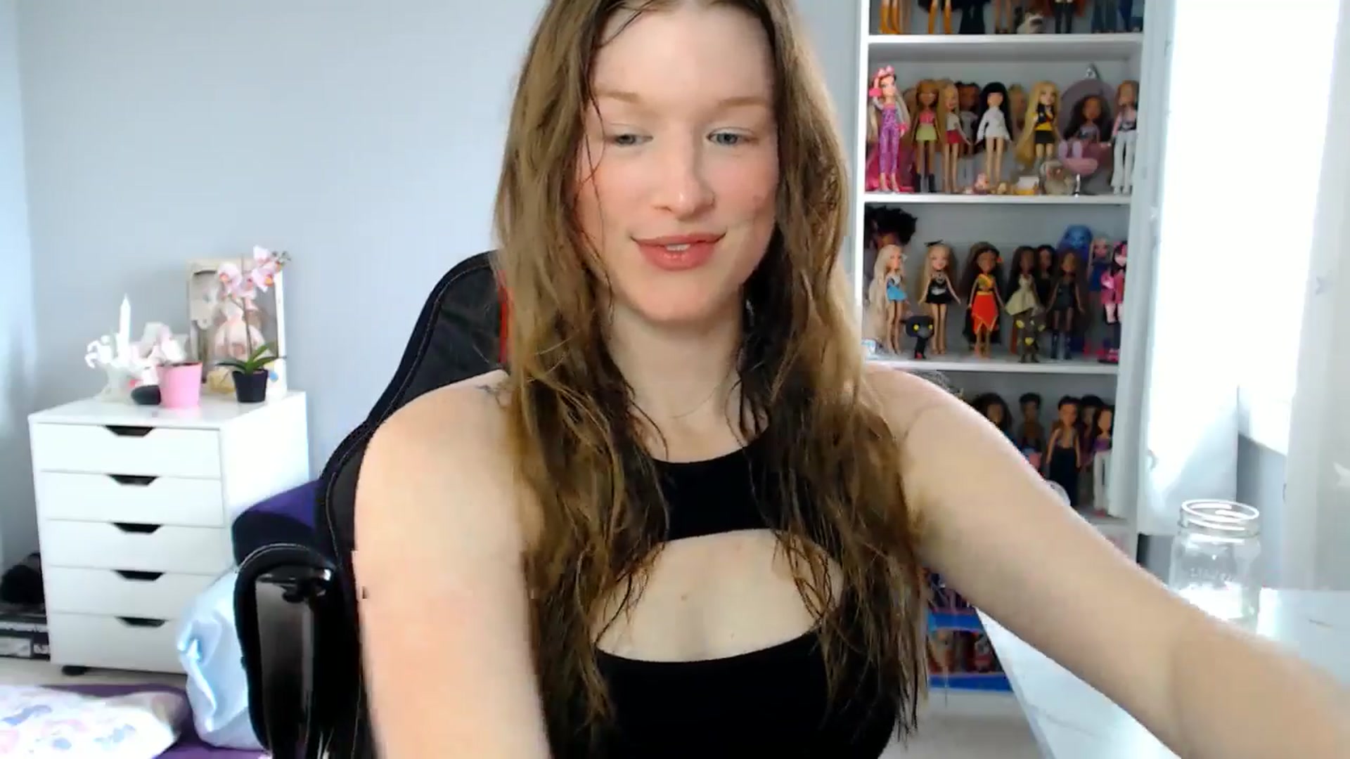 Gallery image thumbnail from GemmaMinx's myfreecams stream on, 05/29/2025, 20:28 image 5 of 20