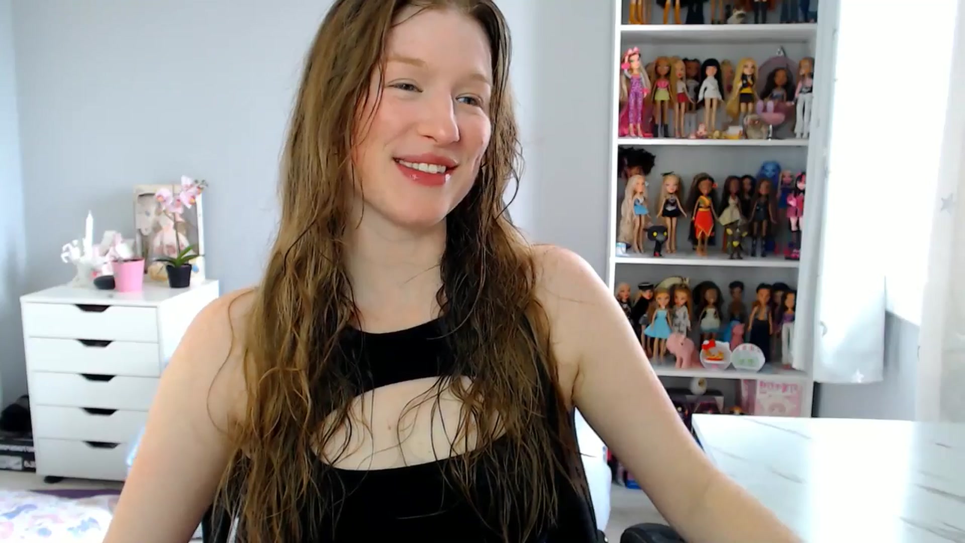 Gallery image thumbnail from GemmaMinx's myfreecams stream on, 05/29/2025, 20:28 image 6 of 20