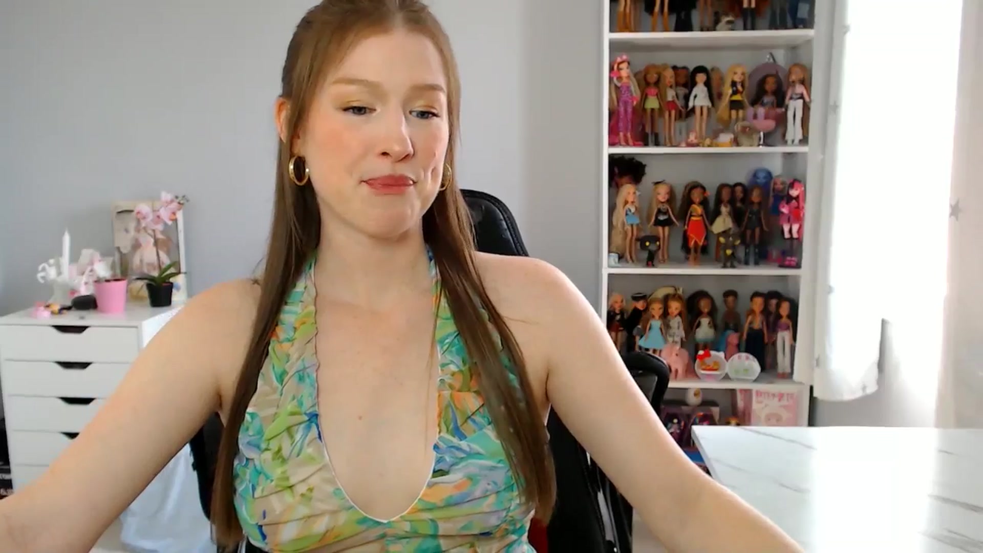 Gallery image thumbnail from GemmaMinx's myfreecams stream on, 05/30/2025, 19:44 image 19 of 20