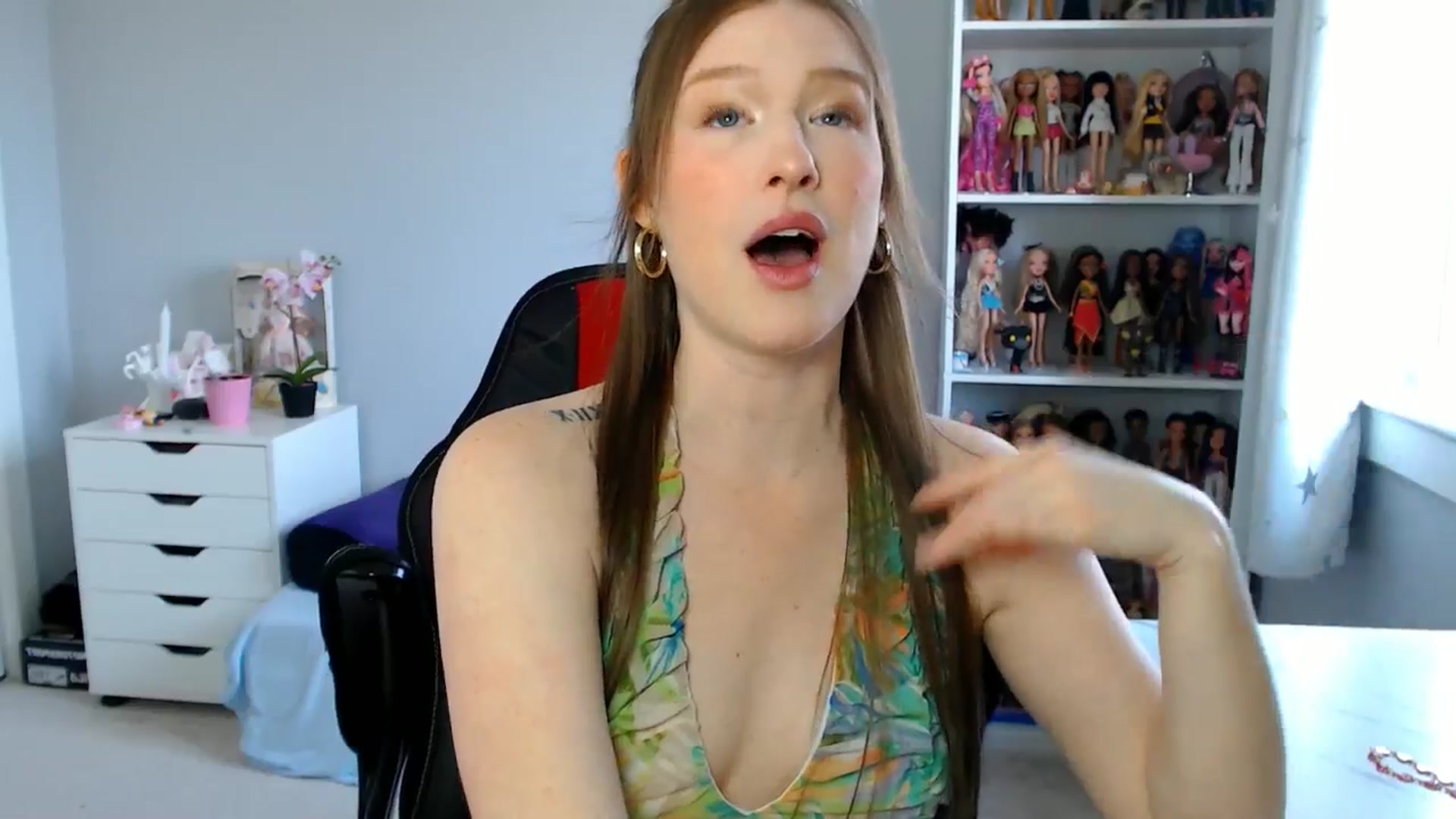 Gallery image thumbnail from GemmaMinx's myfreecams stream on, 05/30/2025, 19:44 image 4 of 20