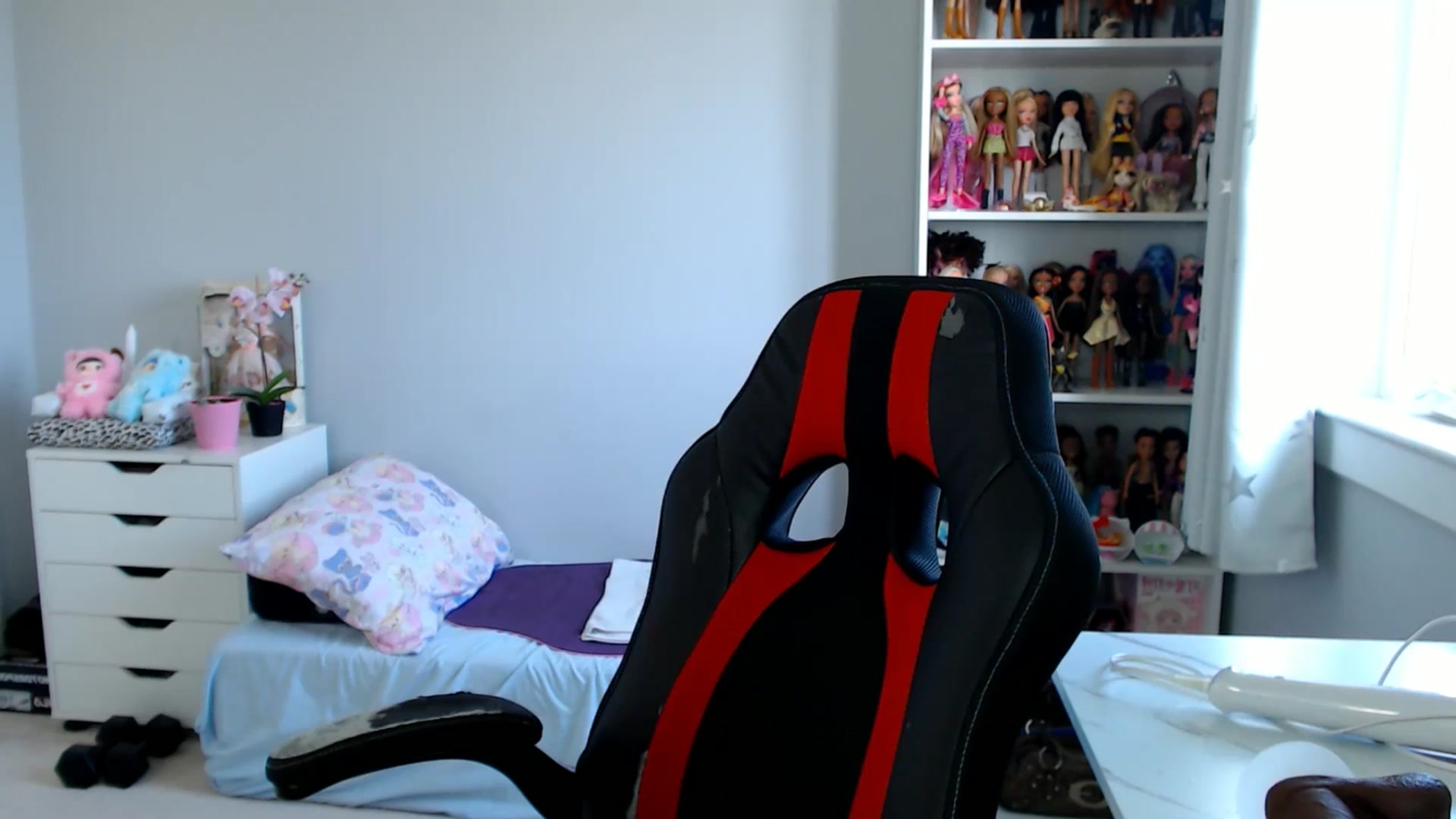 Gallery image thumbnail from GemmaMinx's myfreecams stream on, 06/10/2025, 16:08 image 18 of 20