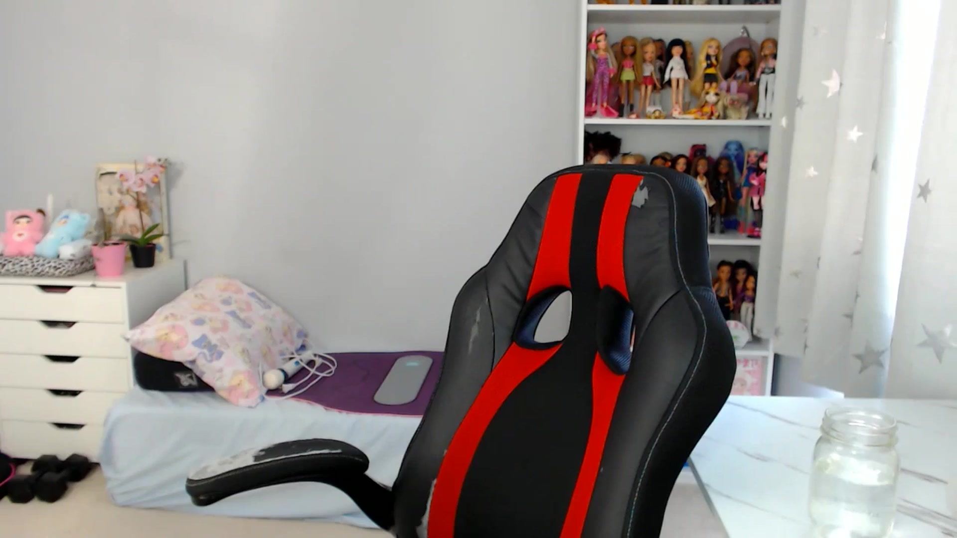 Gallery image thumbnail from GemmaMinx's myfreecams stream on, 06/10/2025, 18:45 image 15 of 20