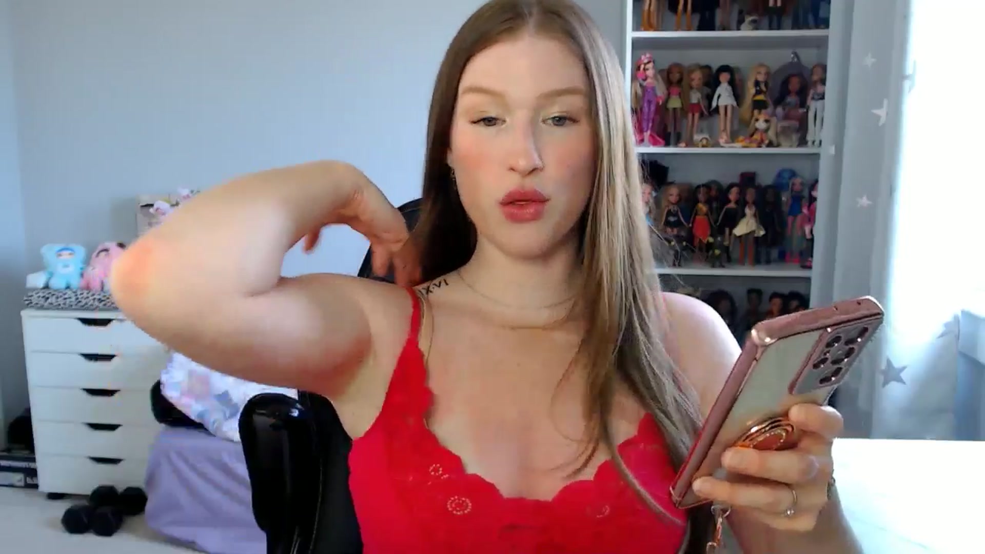 Gallery image thumbnail from GemmaMinx's myfreecams stream on, 06/23/2025, 17:44 image 7 of 20