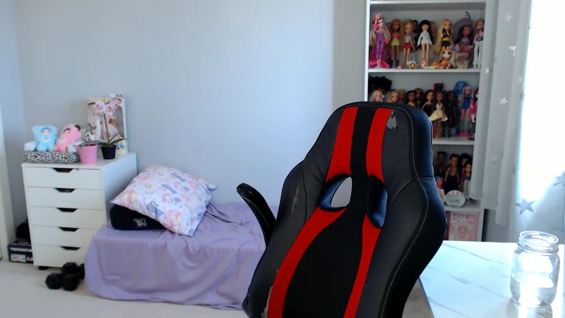Gallery image thumbnail from GemmaMinx's myfreecams stream on, 06/23/2025, 18:46 image 1 of 20