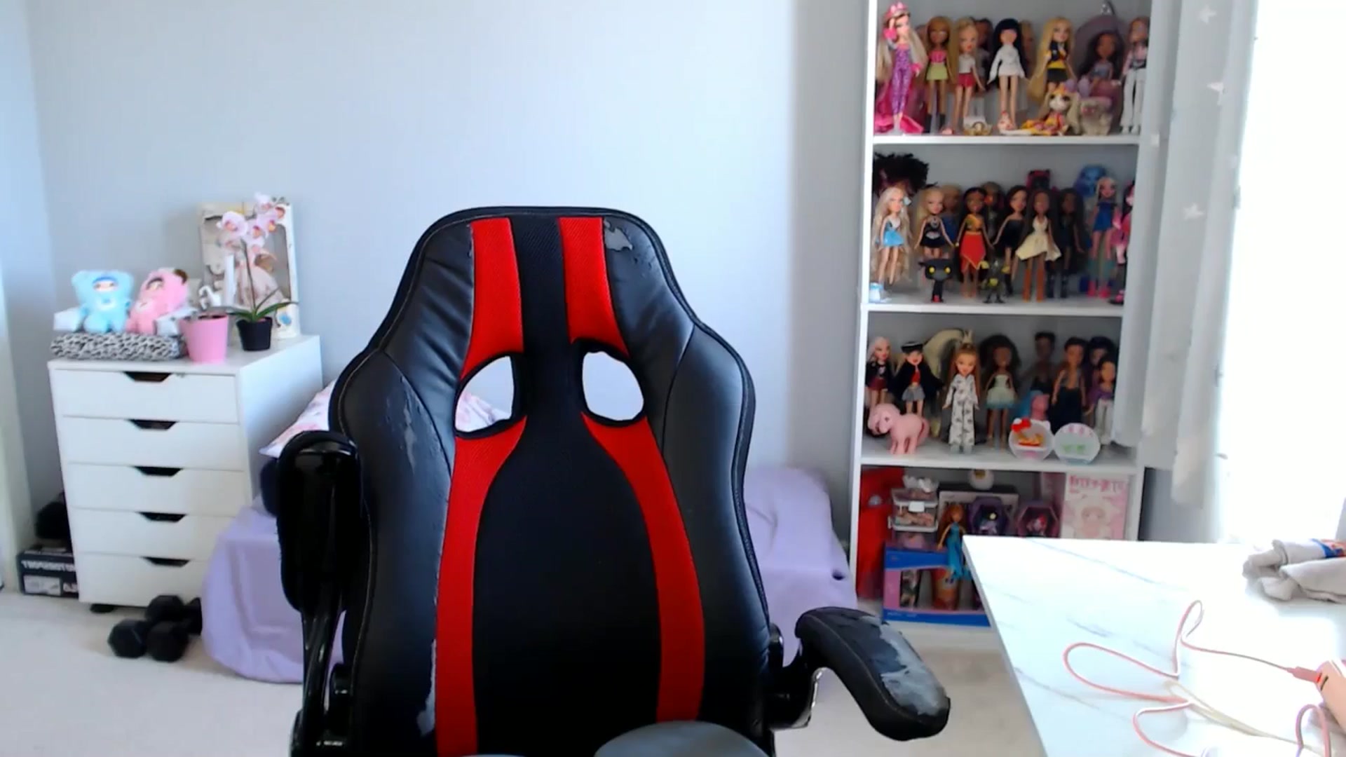 Gallery image thumbnail from GemmaMinx's myfreecams stream on, 06/23/2025, 18:46 image 18 of 20