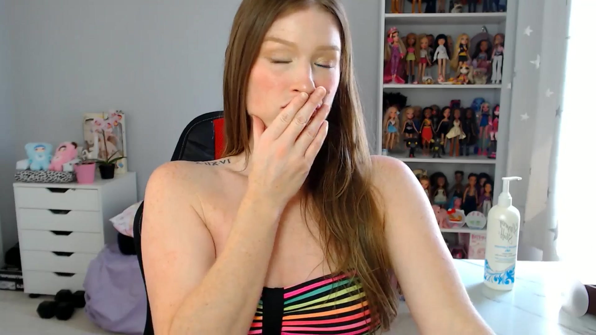 Gallery image thumbnail from GemmaMinx's myfreecams stream on, 06/24/2025, 19:23 image 3 of 20