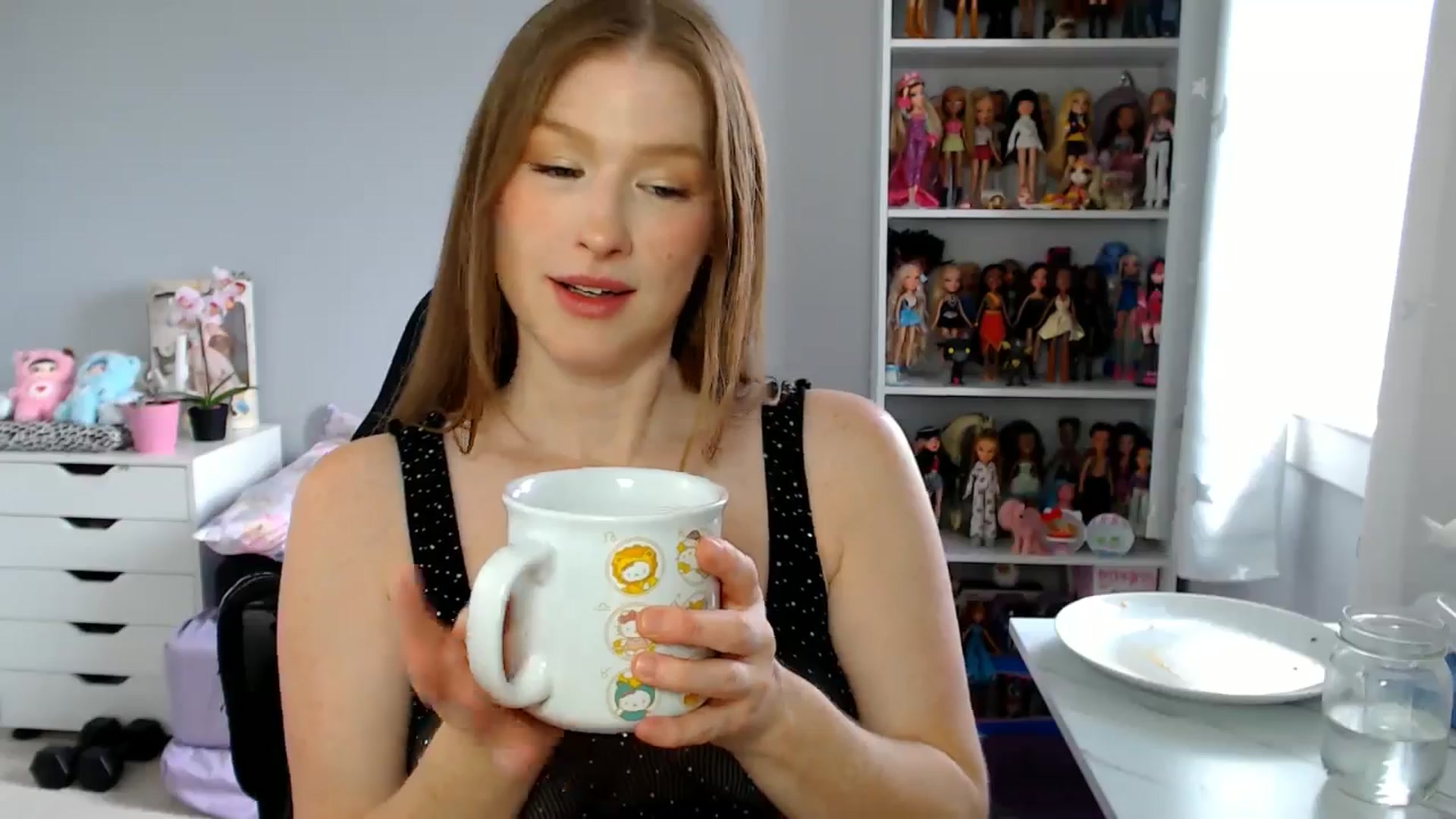 Gallery image thumbnail from GemmaMinx's myfreecams stream on, 06/28/2025, 19:31 image 16 of 20
