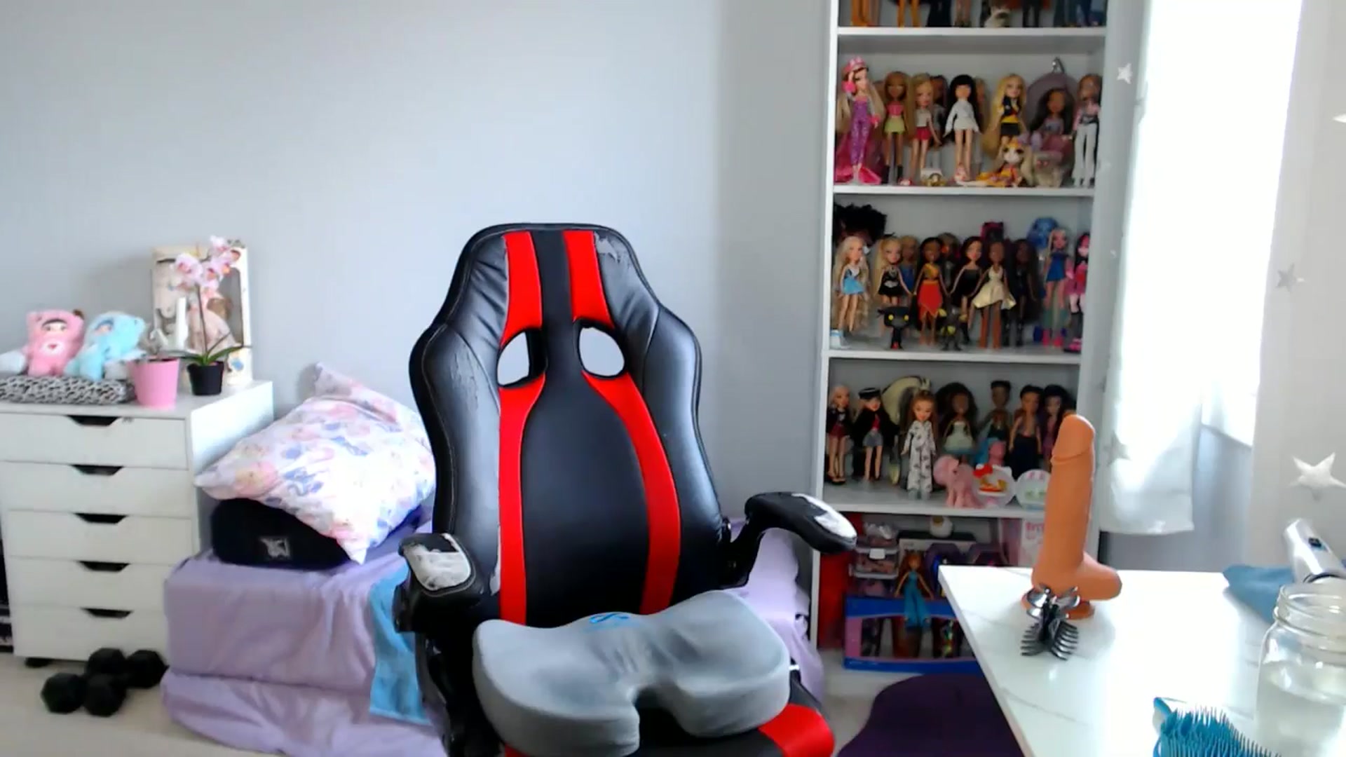 Gallery image thumbnail from GemmaMinx's myfreecams stream on, 06/28/2025, 19:31 image 3 of 20
