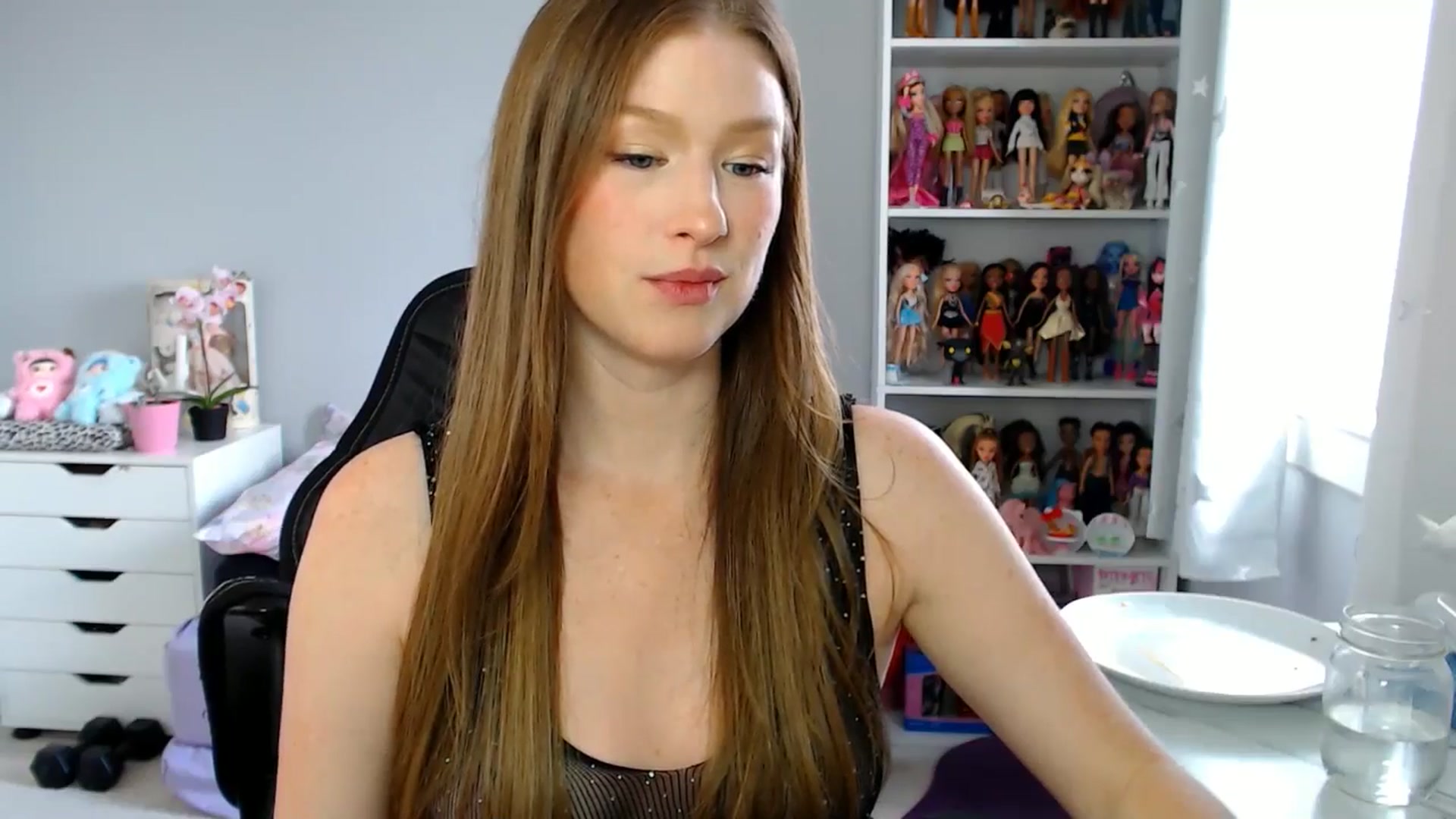 Gallery image thumbnail from GemmaMinx's myfreecams stream on, 06/28/2025, 19:31 image 17 of 20