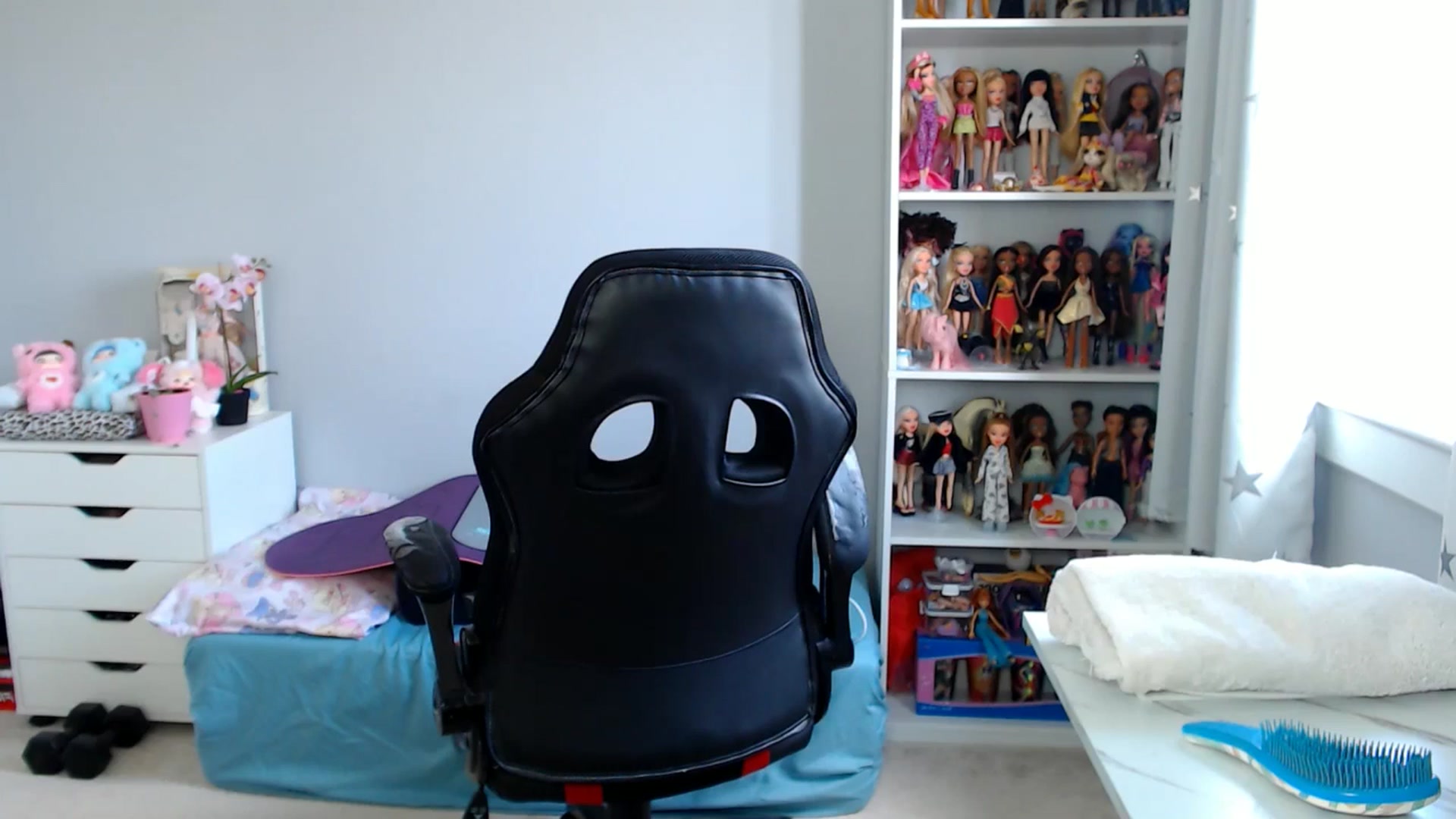 Gallery image thumbnail from GemmaMinx's myfreecams stream on, 07/10/2025, 17:01 image 18 of 20