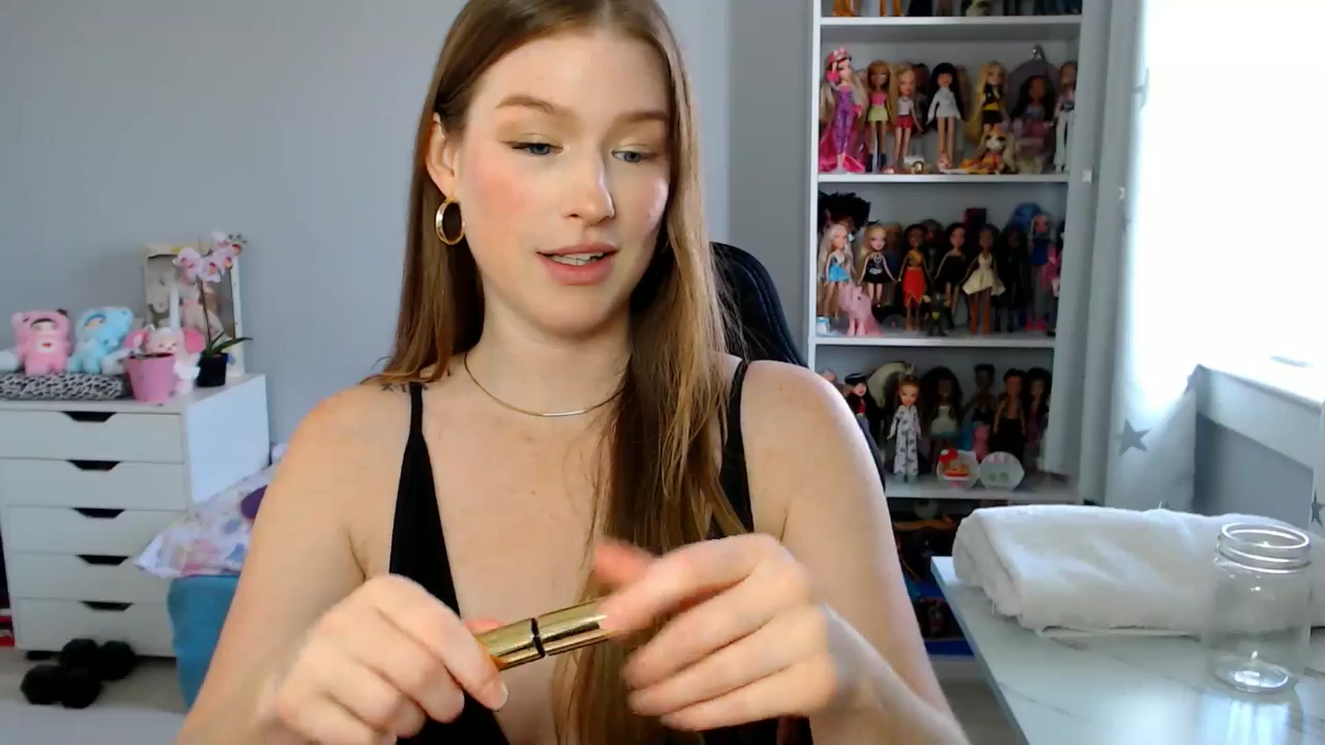 Gallery image thumbnail from GemmaMinx's myfreecams stream on, 07/10/2025, 17:01 image 14 of 20