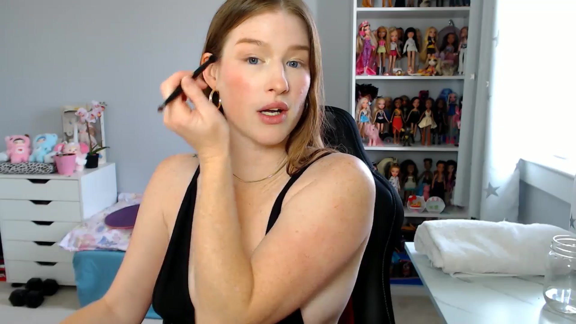 Gallery image thumbnail from GemmaMinx's myfreecams stream on, 07/10/2025, 17:01 image 8 of 20