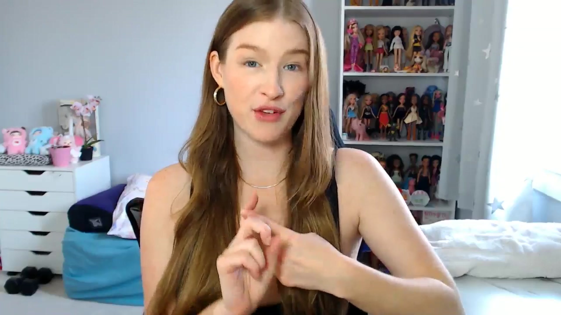 Gallery image thumbnail from GemmaMinx's myfreecams stream on, 07/10/2025, 18:35 image 14 of 20